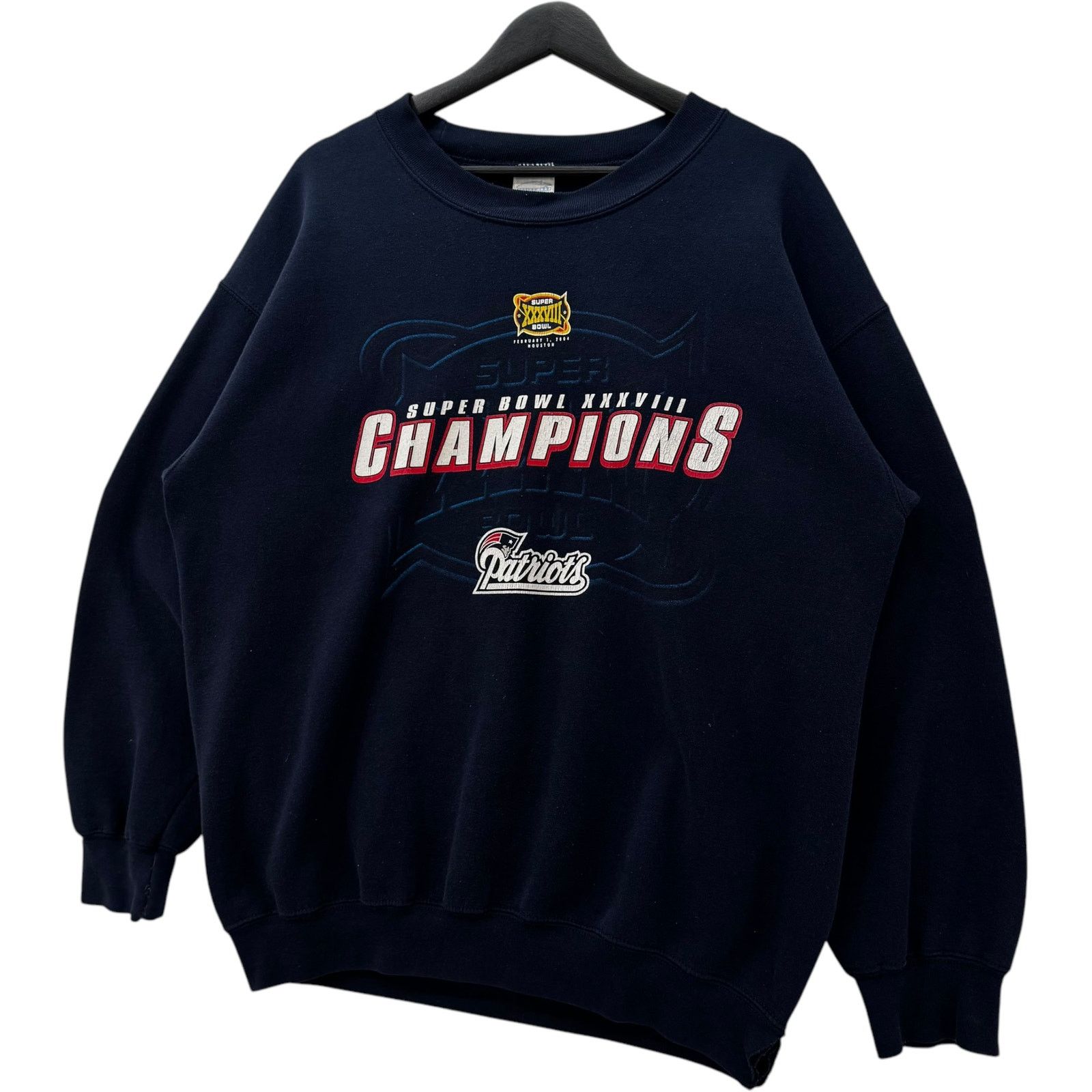 Gildan VTG NewEnglandPatriots SuperBowlXXXVIII Champions Crewneck L Size US L / EU 52-54 / 3 - 3 Thumbnail