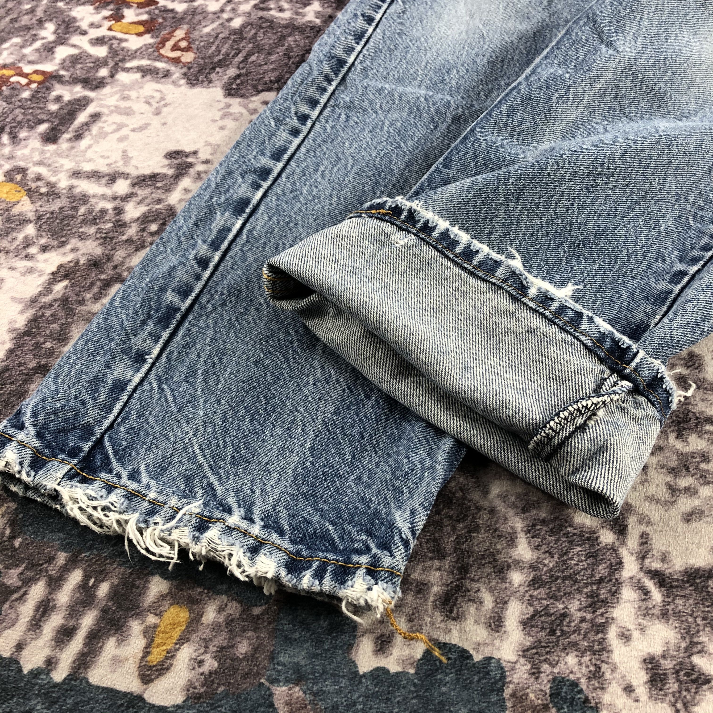 Levi's × Vintage Vintage Blue Wash Levis 505 Jeans-JM3076 Size US 33 - 9 Thumbnail