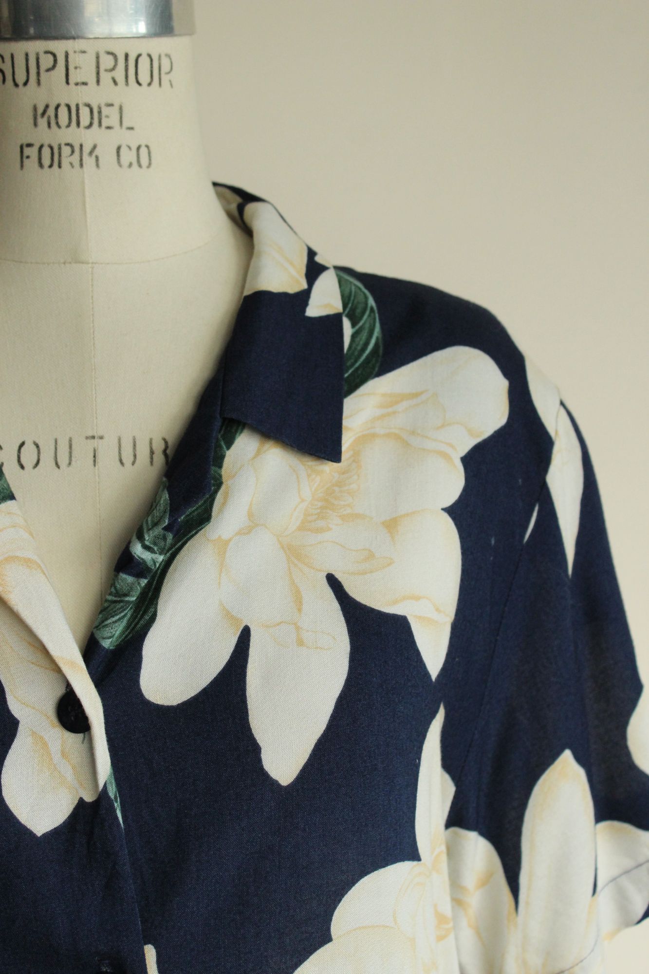 Other Sag Harbor Womens Shirt, Size Medium Button Down Hawaiian Pr Size M / US 6-8 / IT 42-44 - 4 Thumbnail