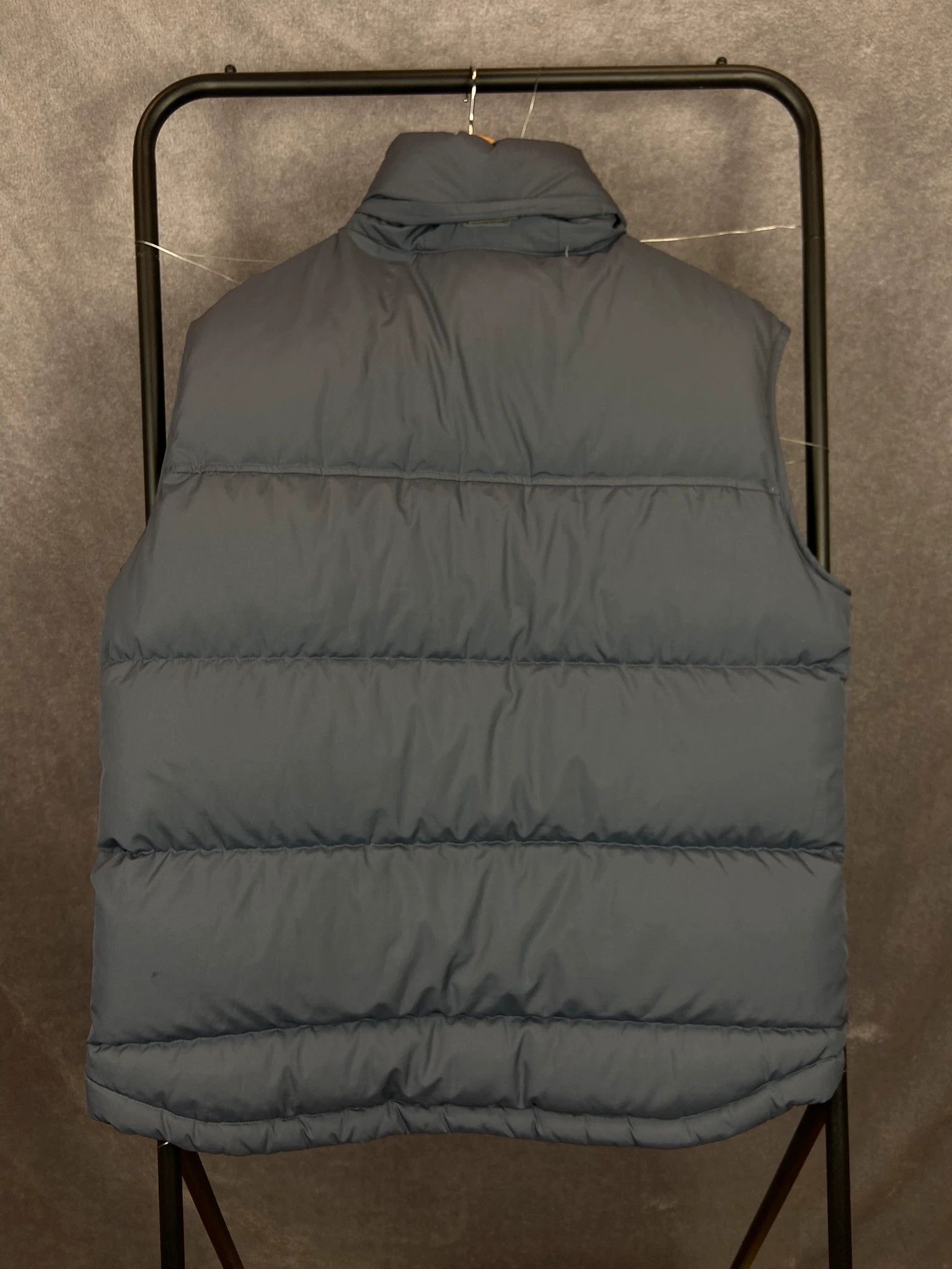 Nike Nike Grey Puffer Vest – Minimal Swoosh Insulated Gilet L Size US L / EU 52-54 / 3 - 5 Thumbnail
