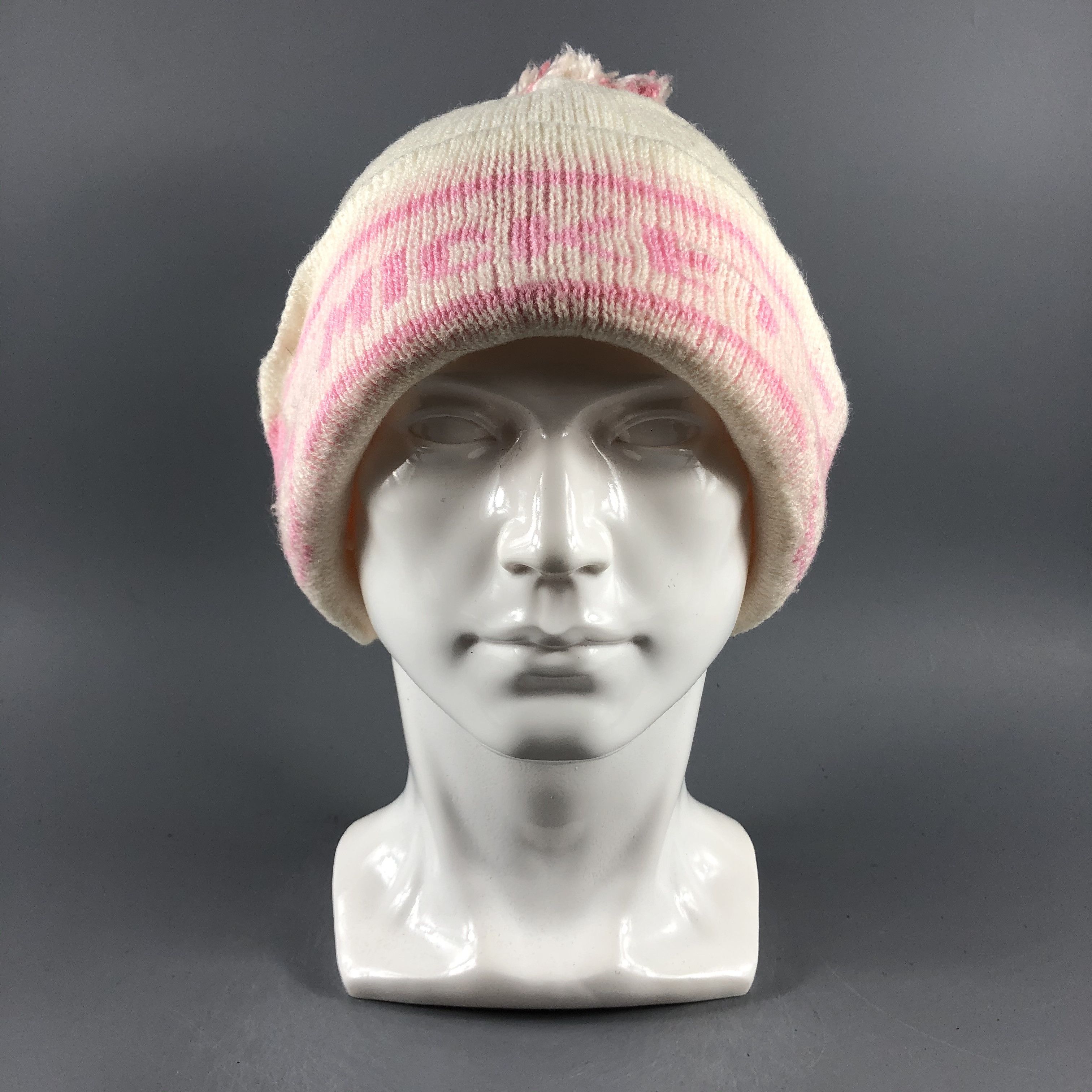 Mickey Mouse × Vintage Womens Mickey Mouse Beanie Snow Hat Snow Cap -D385 Size ONE SIZE - 2 Thumbnail