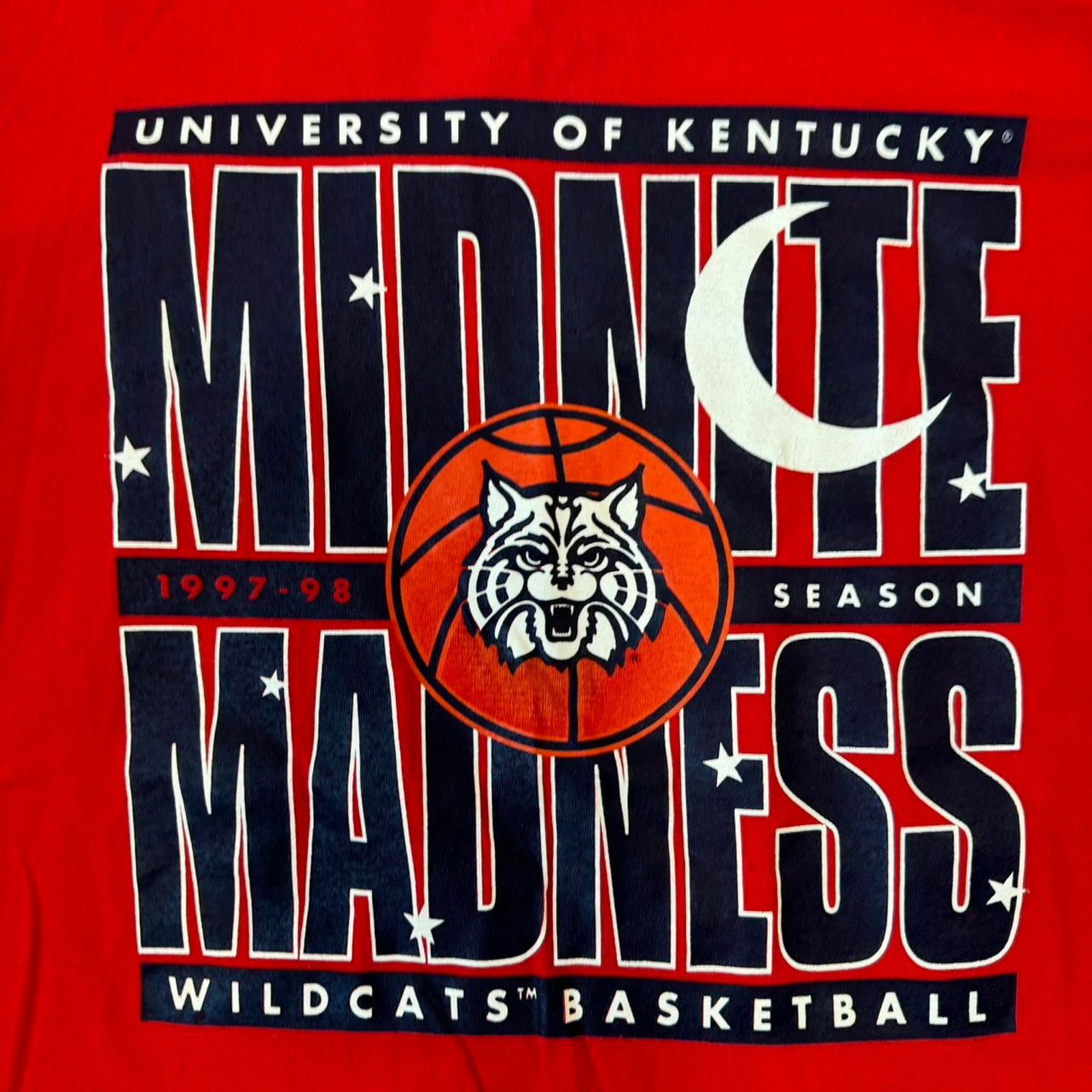 Champion 1997 University of Kentucky basketball Midnight Madness tee Size US XL / EU 56 / 4 - 2 Thumbnail