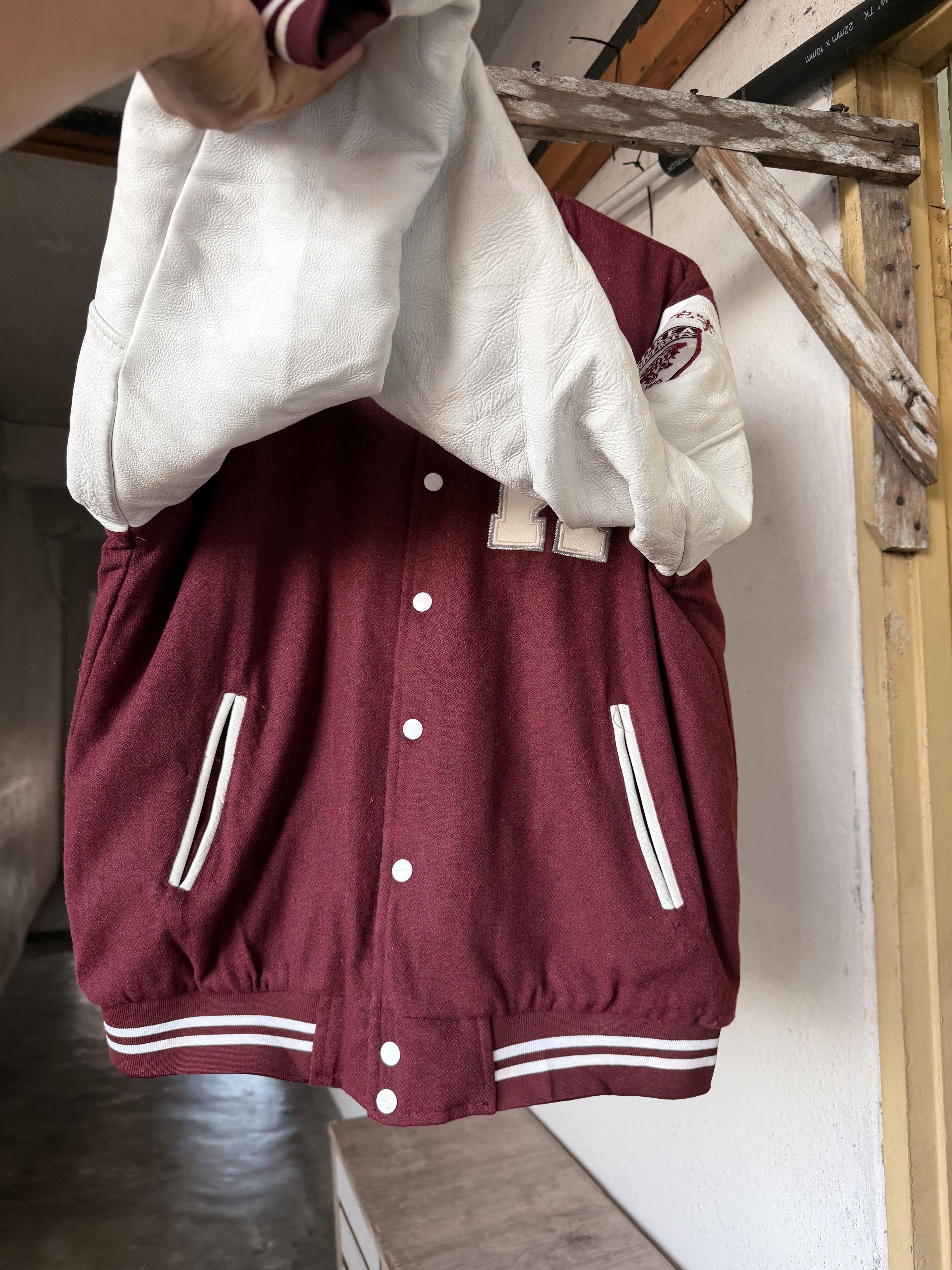 MLB Korea University Embroidery Tiger Logo Varsity Arm Leather Size US XL / EU 56 / 4 - 11 Thumbnail