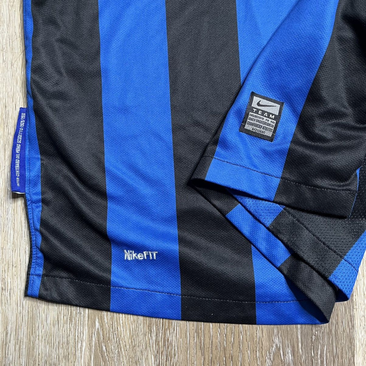 Nike × Vintage 09/10 nike inter milan championship league jersey Size US L / EU 52-54 / 3 - 6 Thumbnail