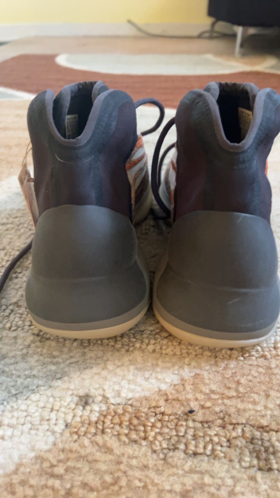 Adidas × Yeezy Yeezy QNTM Size US 9.5 / EU 42-43 - 6 Thumbnail