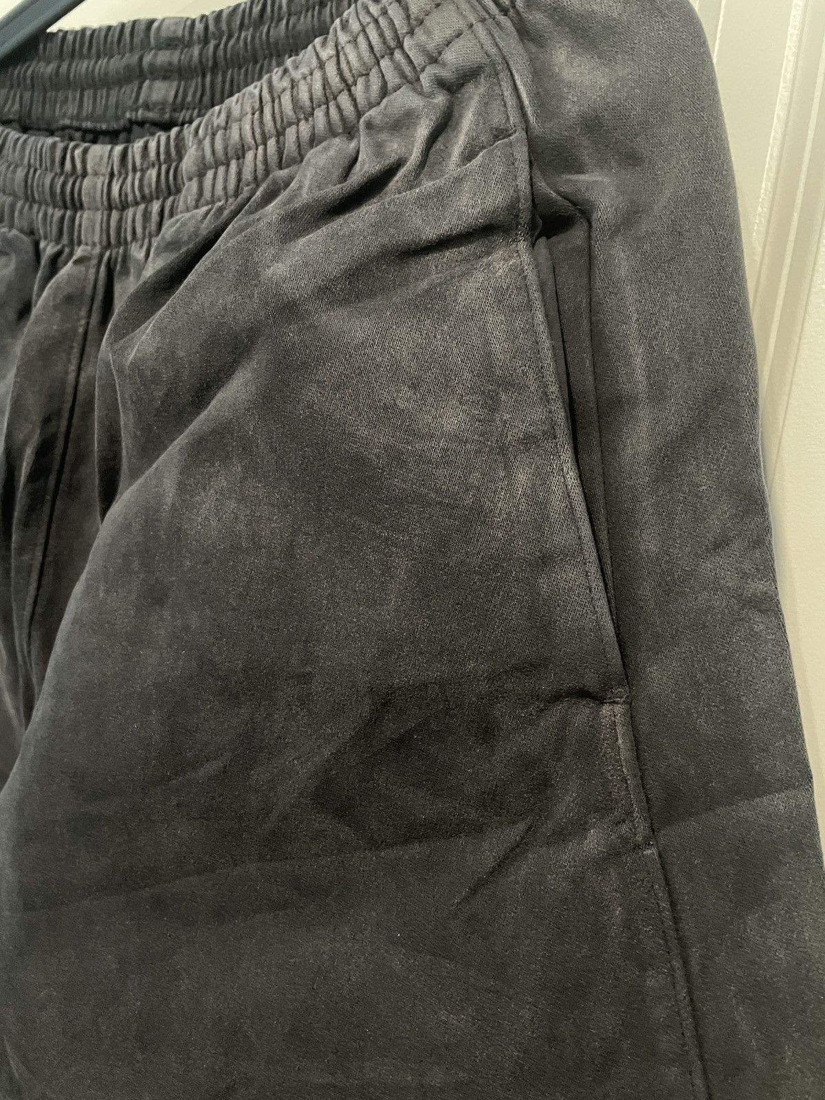 Yeezy Yeezy Gap Sateen Cargo Pants Poetic Black Size Medium Size US 32 / EU 48 - 3 Thumbnail