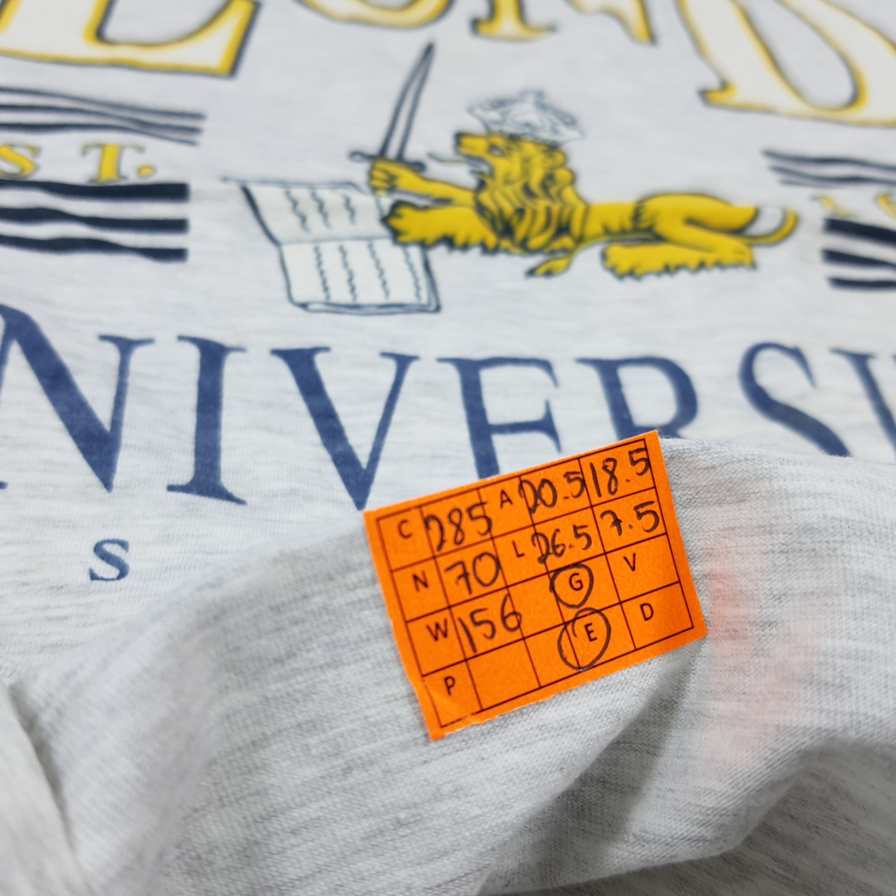 Vintage Vintage LUND University Sweden Single Stitch Tshirt C285N70 Size US M / EU 48-50 / 2 - 7 Thumbnail