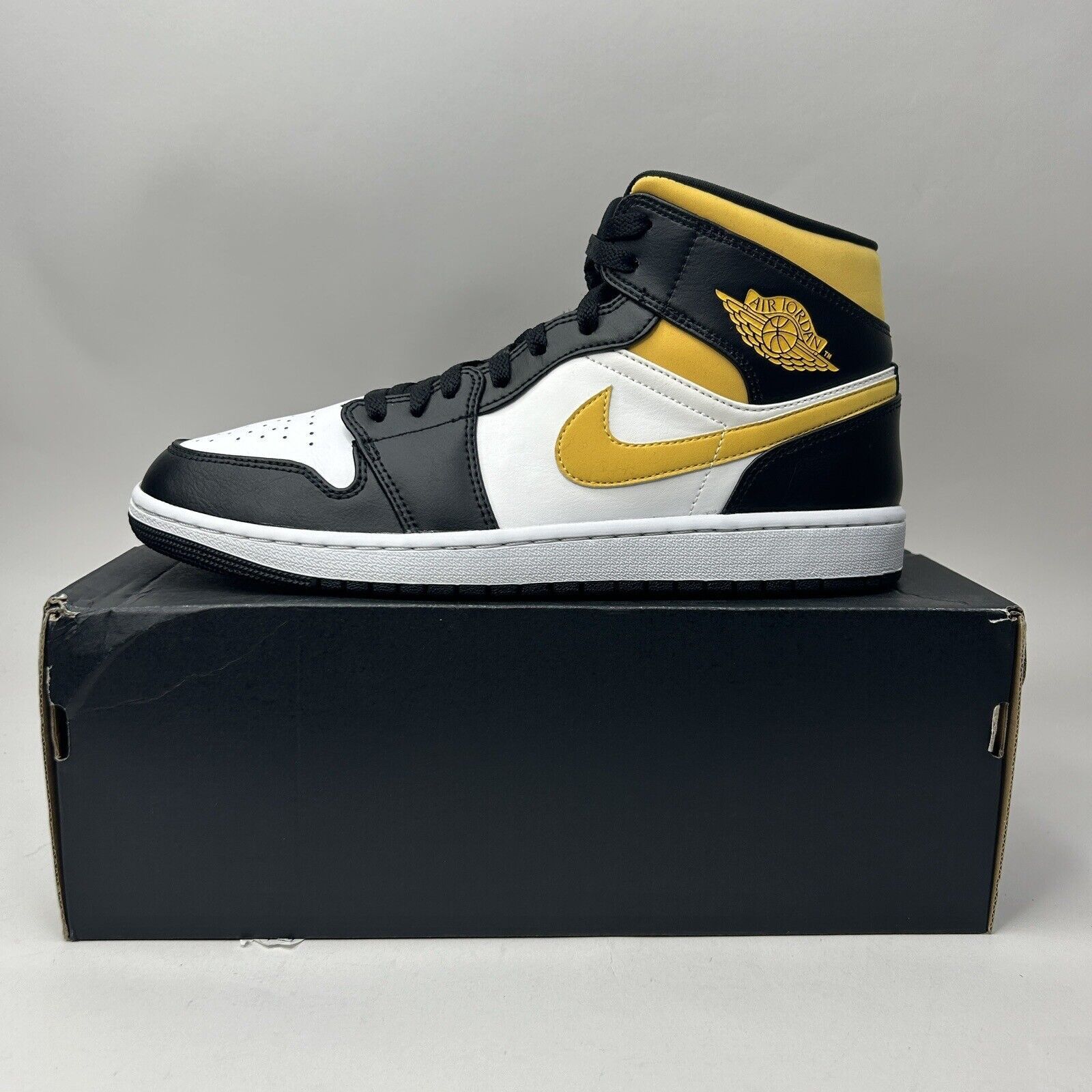 Nike Nike Air Jordan 1 Retro Mid “Pollen/Black University Gold” Size US 11.5 / EU 44-45 - 5 Thumbnail