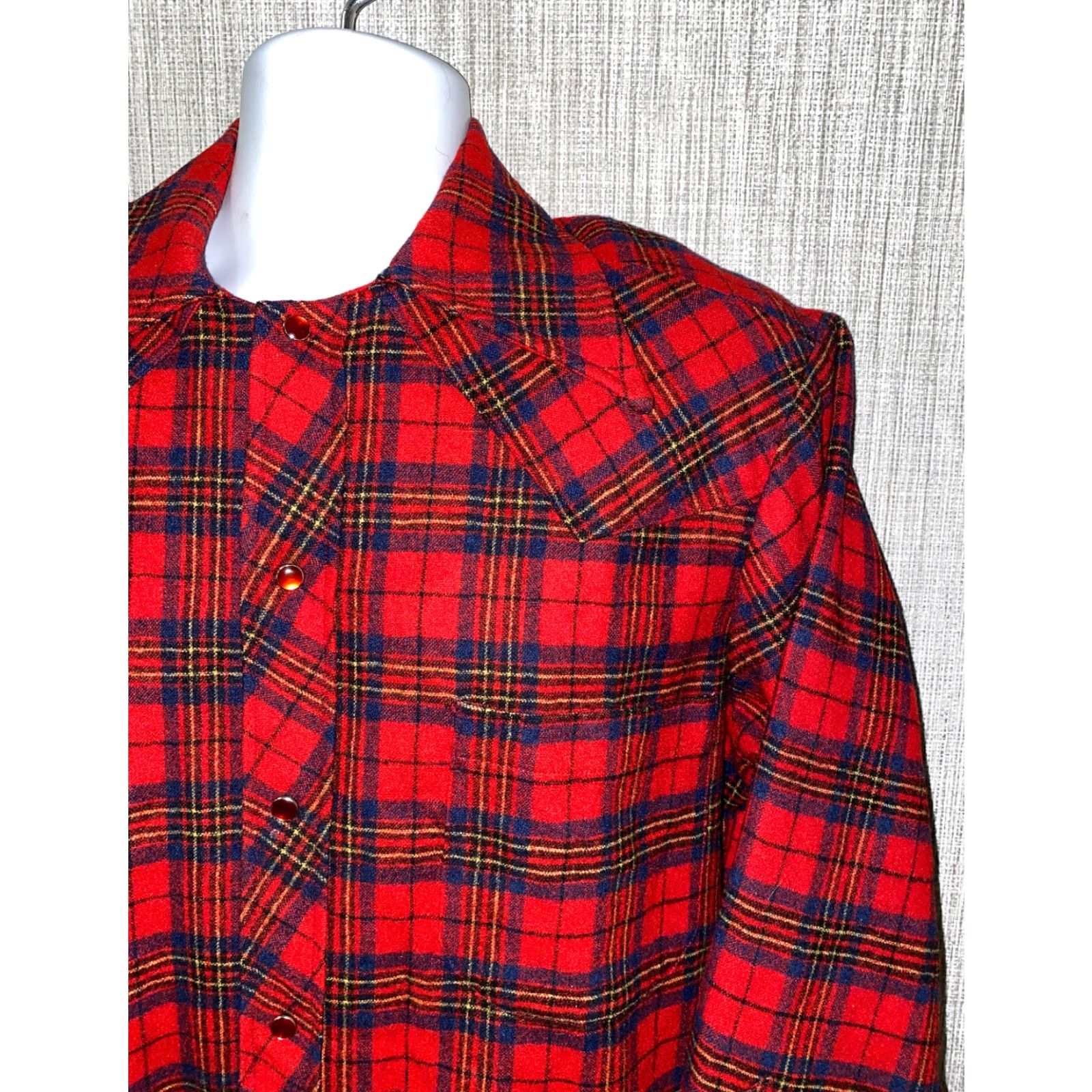 Vintage Mens Red Wool Plaid Snap Button Flannel Shirt L Size US L / EU 52-54 / 3 - 2 Thumbnail