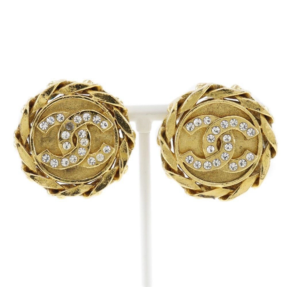 Chanel Chanel Vintage Round CC Clip-On Earring Metal Size ONE SIZE - 1 Thumbnail