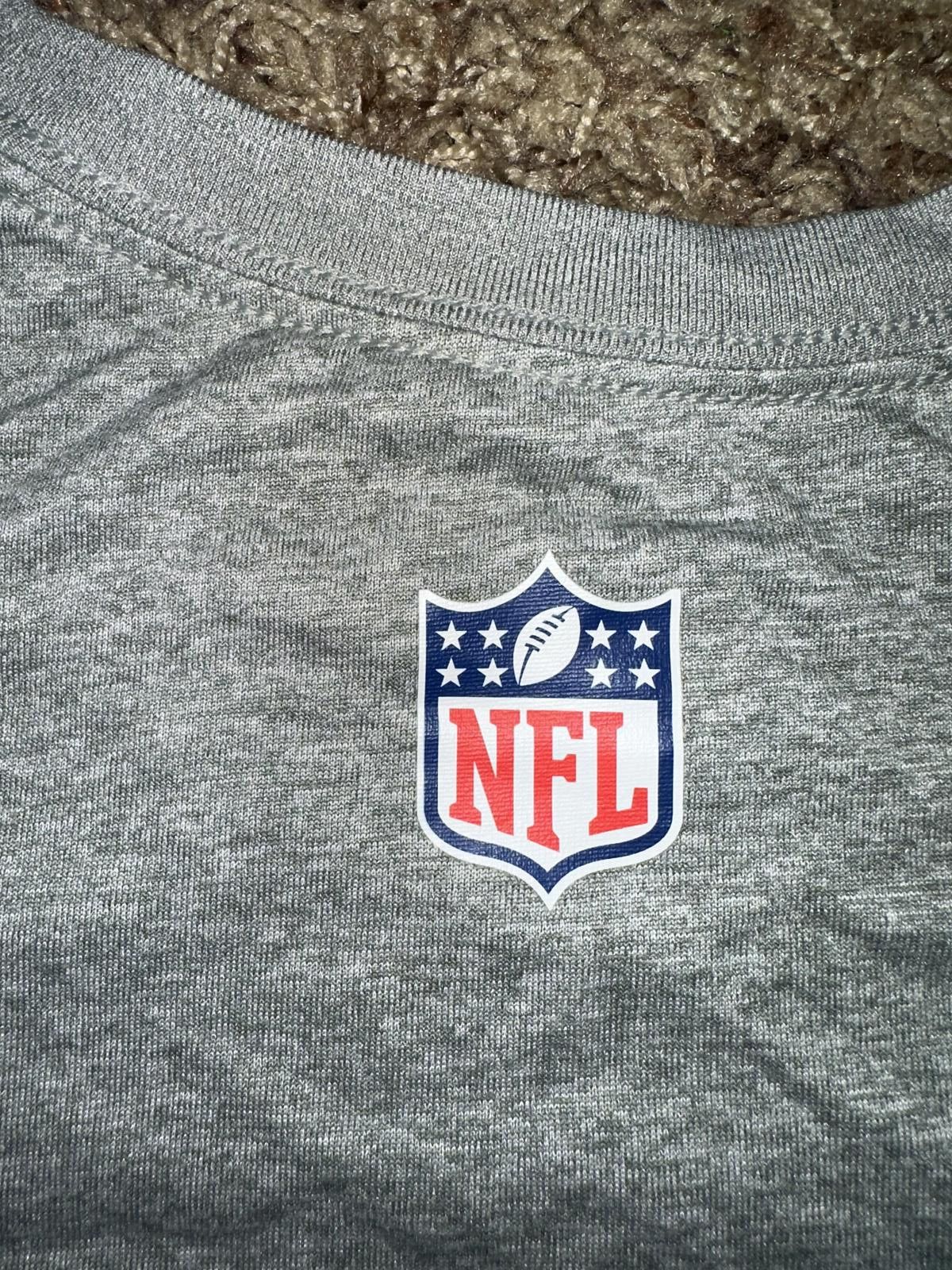 Nike Vintage Nike Men’s NFL LA Rams Dri-Fit Team Issue L/S Performance T-Shirt Grey Size US L / EU 52-54 / 3 - 9 Thumbnail