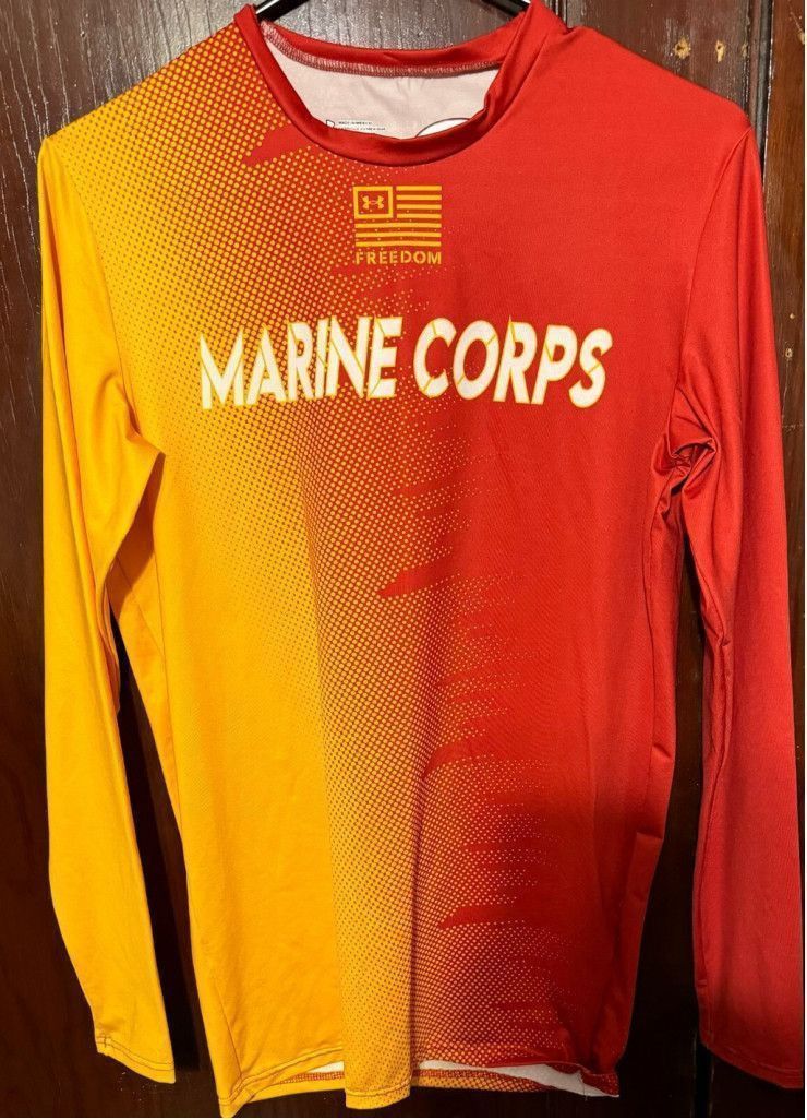 Under Armour Under Armour Heatgear Marines L/S Mens LG Large Red Size US L / EU 52-54 / 3 - 1 Thumbnail