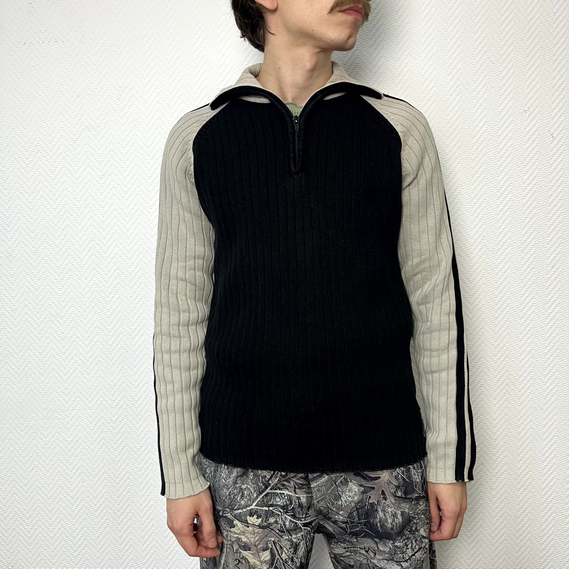 Chevignon Vintage Chevignon Black 1/3 Cotton Pullover Sweater Size L Size US L / EU 52-54 / 3 - 9 Thumbnail