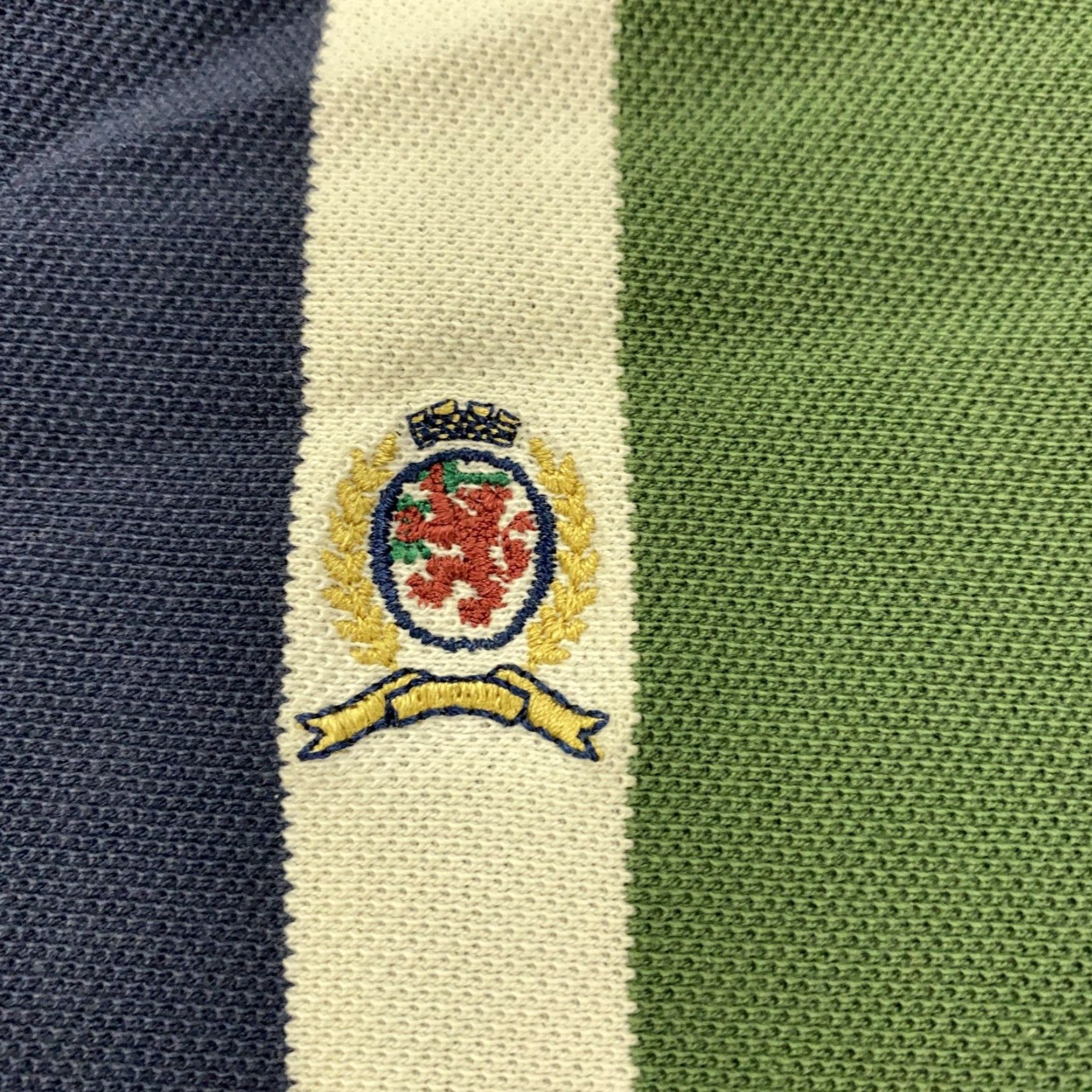 Tommy Hilfiger VINTAGE Tommy Hilfiger Polo Shirt Mens XL Green Navy Striped Crest 90s Casual Size US XL / EU 56 / 4 - 2 Thumbnail