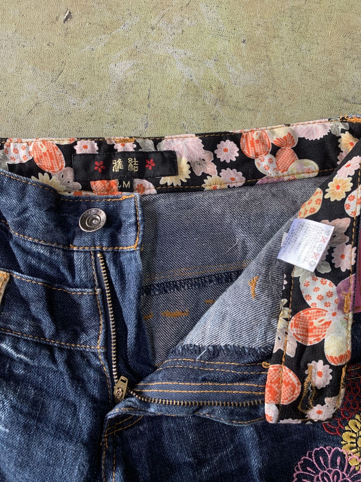 Japanese Brand Jeans Denim, Double Waist Embroidered Floral Print Size M Size 30" / US 8 / IT 44 - 7 Thumbnail