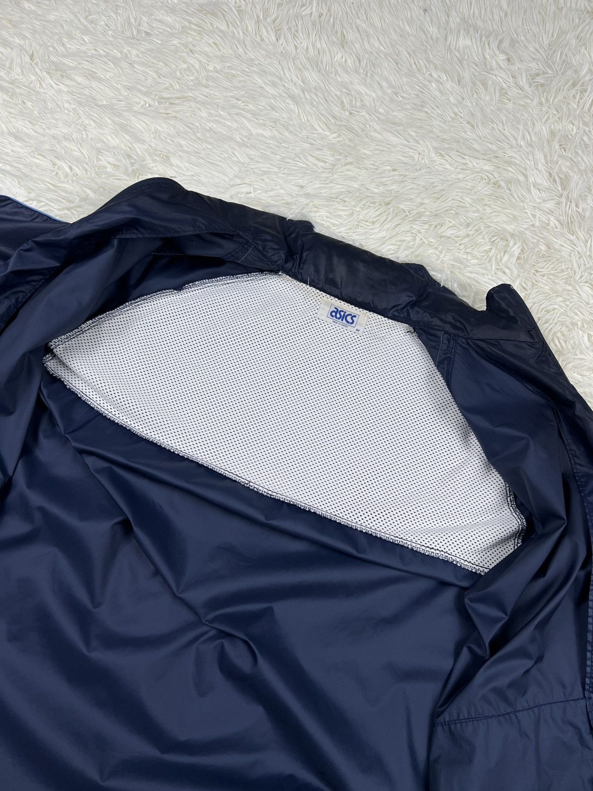 Asics Vintage Asics Onitsuka Tiger Windbreaker Jacket Size US M / EU 48-50 / 2 - 11 Thumbnail