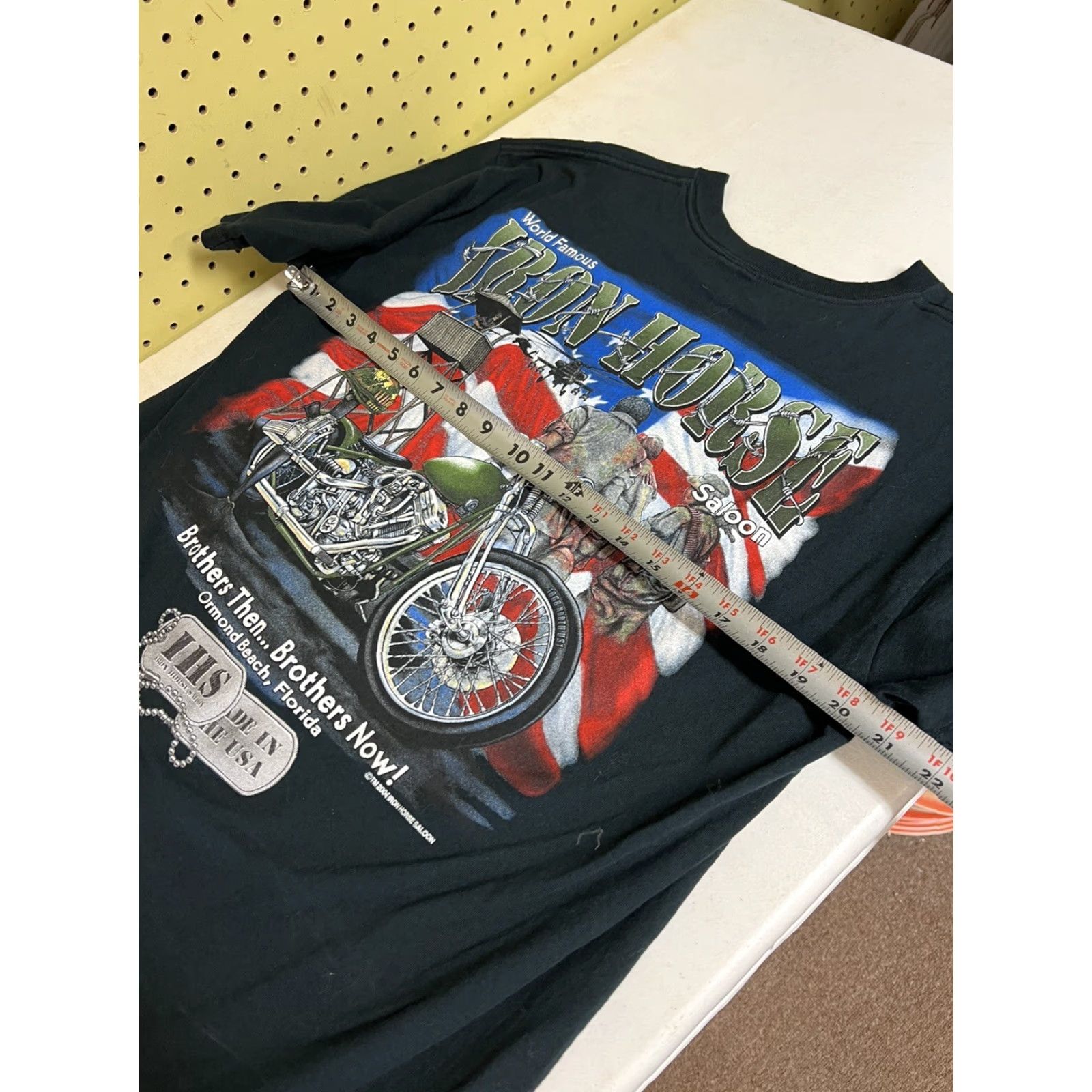Vintage VINTAGE VTG 2004 Iron Horse Saloon Bike Week Large Veteran Black Motorcycle T-Shirt Mens L Cotton Graphic Print Back Size US L / EU 52-54 / 3 - 7 Thumbnail