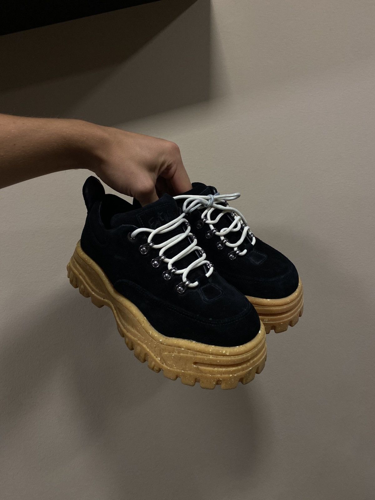 Eytys Eytys Suede Platform Sneakers Size US 8 / IT 38 - 1 Thumbnail