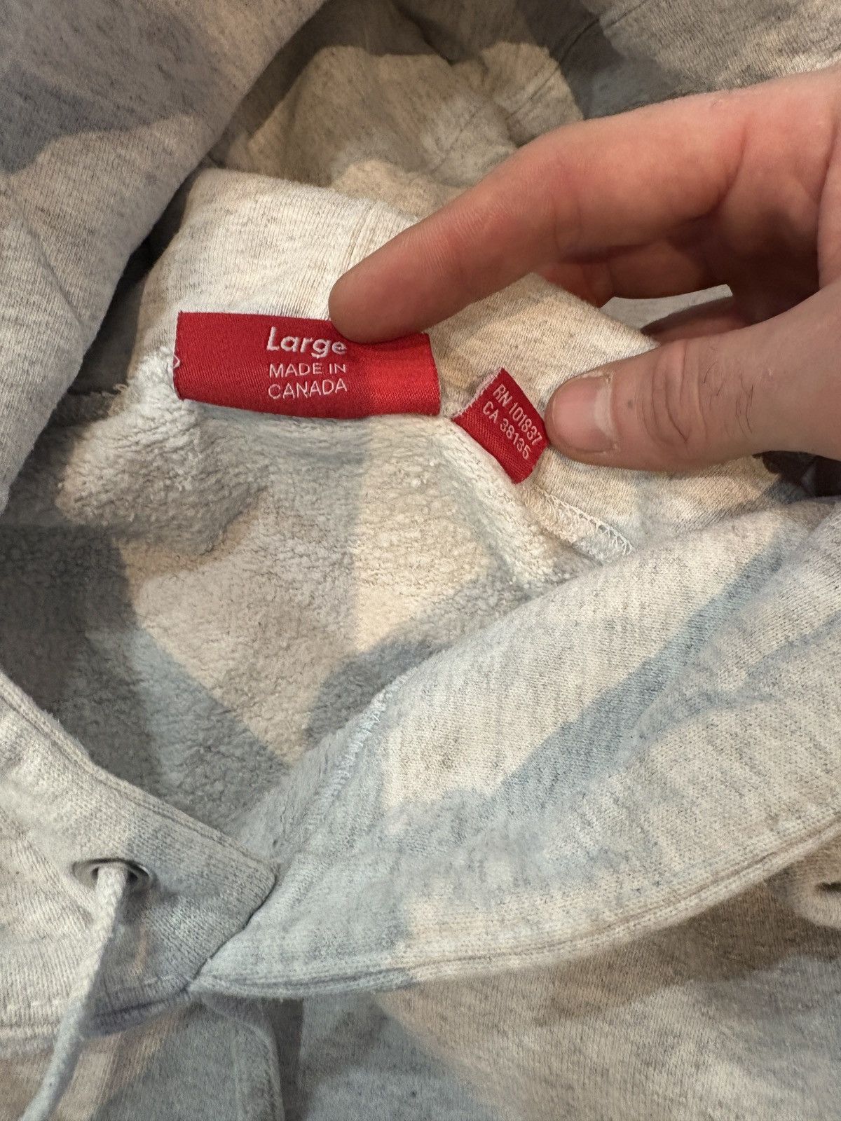 Supreme Supreme love hoodie 2021 heather grey size L made in canada Size US L / EU 52-54 / 3 - 6 Thumbnail