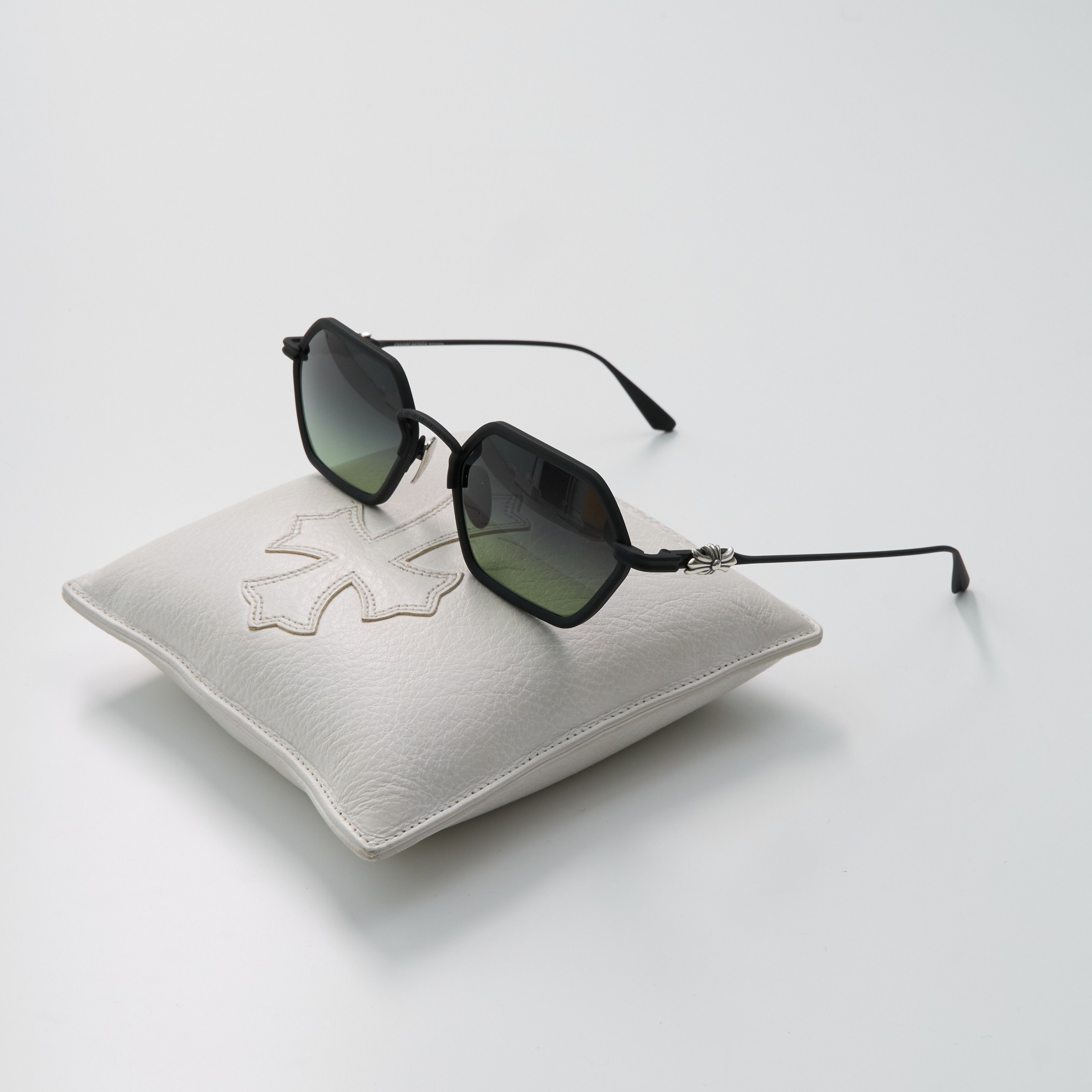 Chrome Hearts CHROME HEARTS DATASS Matte Black Size ONE SIZE - 1 Thumbnail