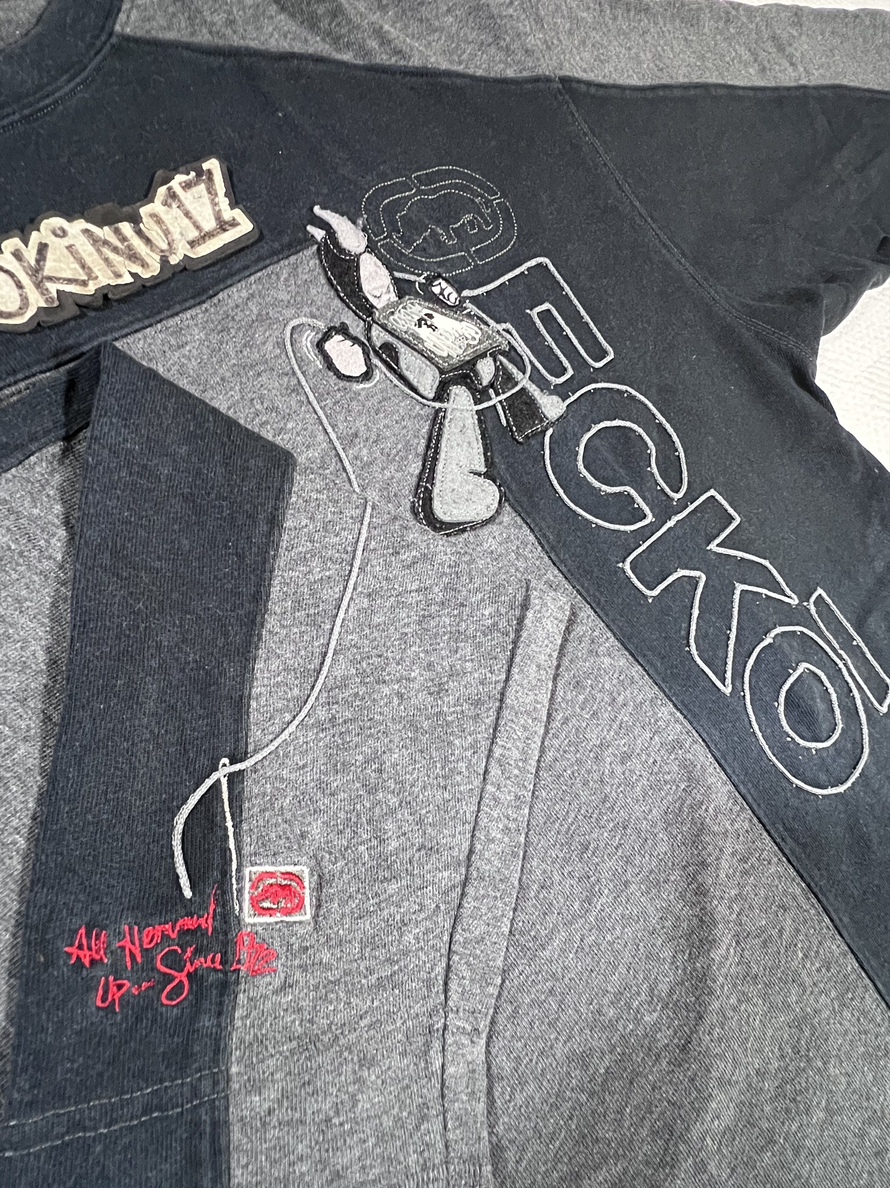 Ecko Unltd. Vtg. Ecko Unltd. ‘All Hemmed Up Since 1972’ Robot Crewneck L Size US L / EU 52-54 / 3 - 10 Thumbnail