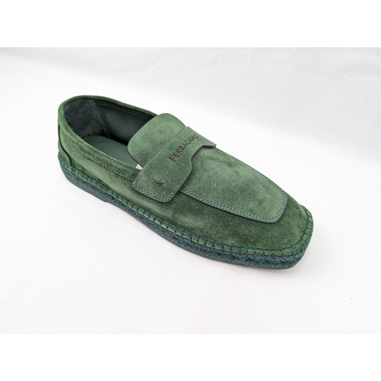 Salvatore Ferragamo o1rshd1 Suede Calf Desco Loafers in Forest Green Size US 9 / EU 42 - 2 Thumbnail