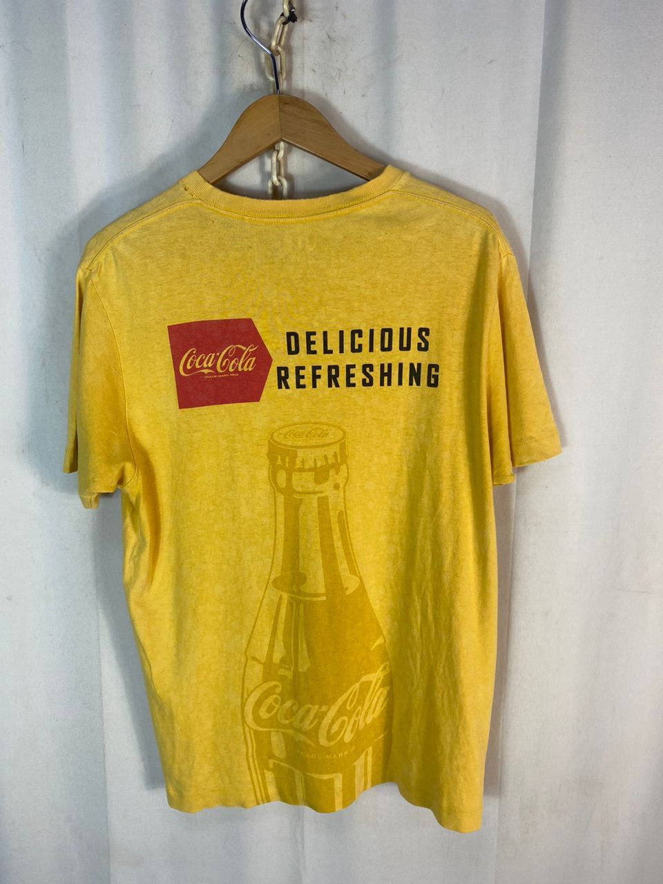 Coca Cola × Uniqlo Coca cola x Uniqlo printed tshirt Size US M / EU 48-50 / 2 - 9 Thumbnail