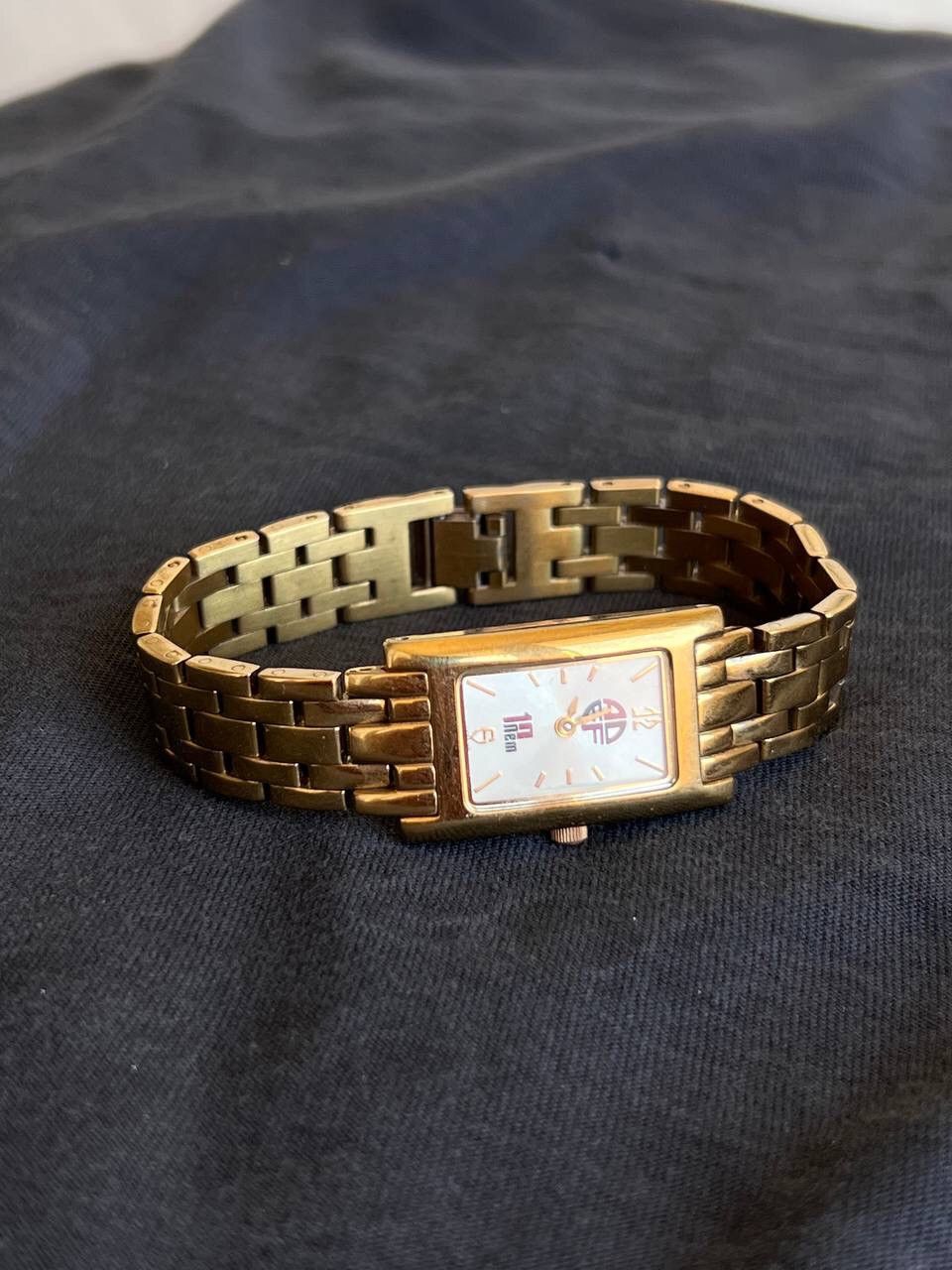 Japanese Brand Vintage Japanese style futuristic Form Tank Gold Link Watch Size ONE SIZE - 1 Thumbnail