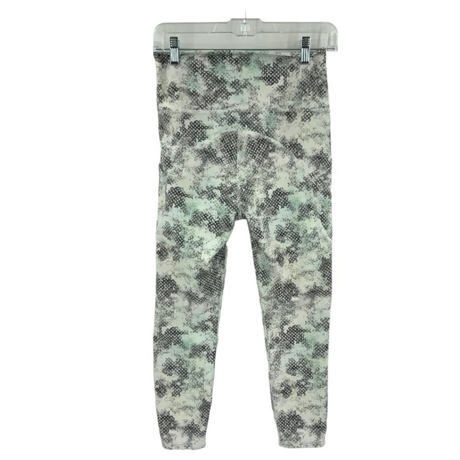 Spyder Spyder Movement White Gray Crop Leggings Size Medium Size 30" / US 8 / IT 44 - 5 Thumbnail
