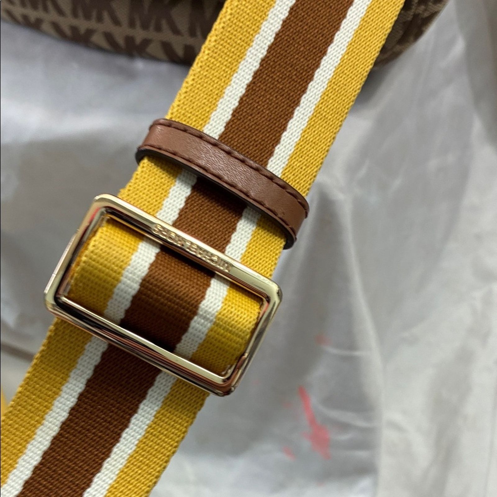 Michael Kors Michael Kors Brown and Tan Messenger Crossbody Size ONE SIZE - 4 Thumbnail