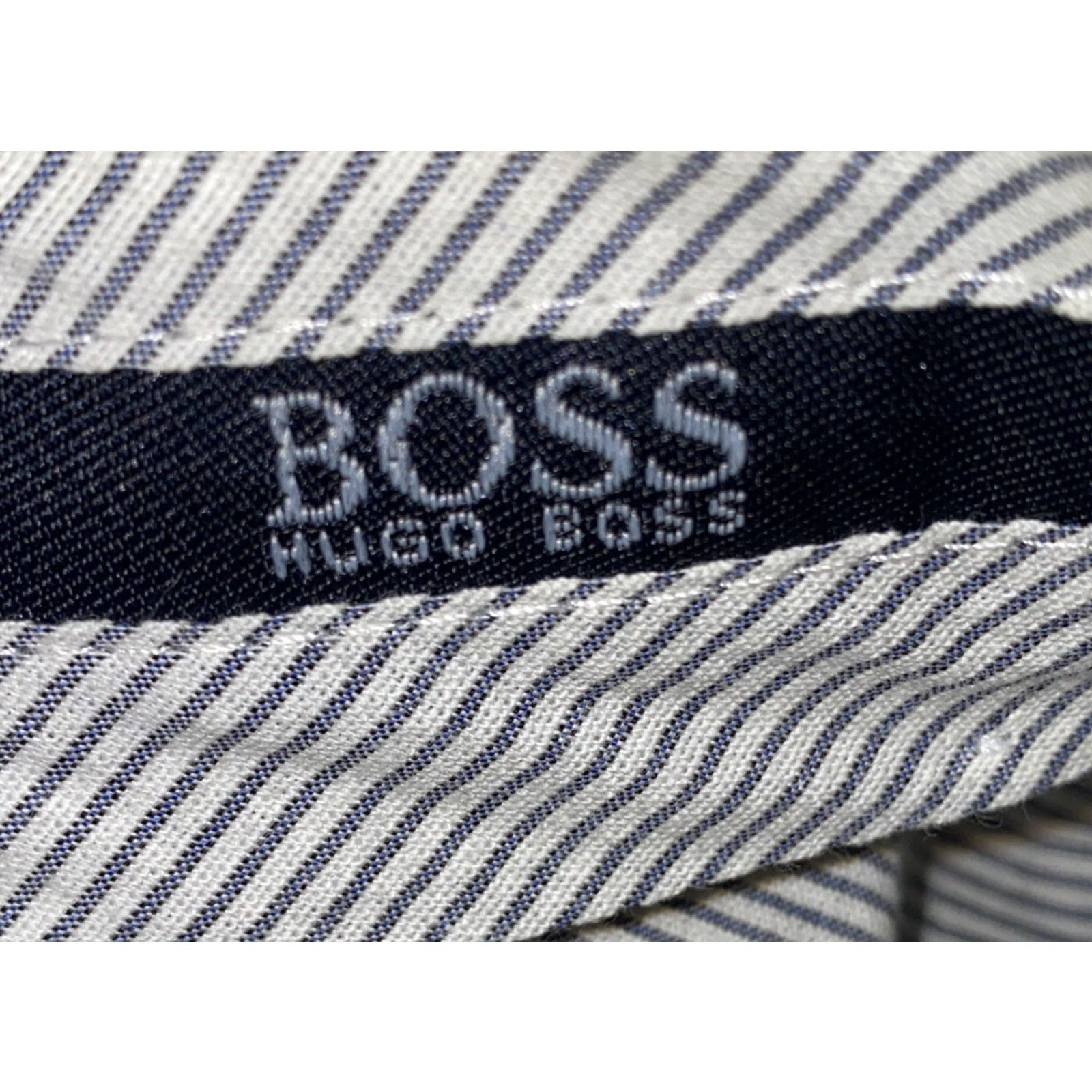 Hugo Boss HUGO BOSS Mens Dress Pants Brown Wool USA Made Pleated 37x30 Regular Inseam 30 Men's Pants Size US 37 - 6 Thumbnail