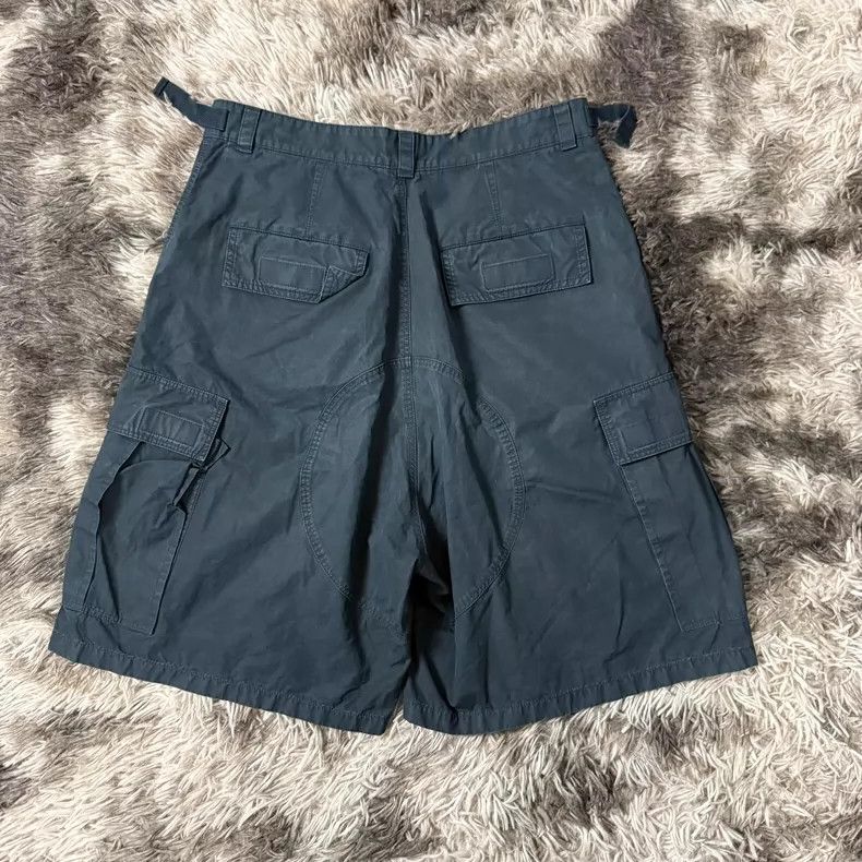 Balenciaga Balenciaga size xs 23ss Cargo Washed Worn Cargo Shorts 250 Size US 28 / EU 44 - 2 Thumbnail