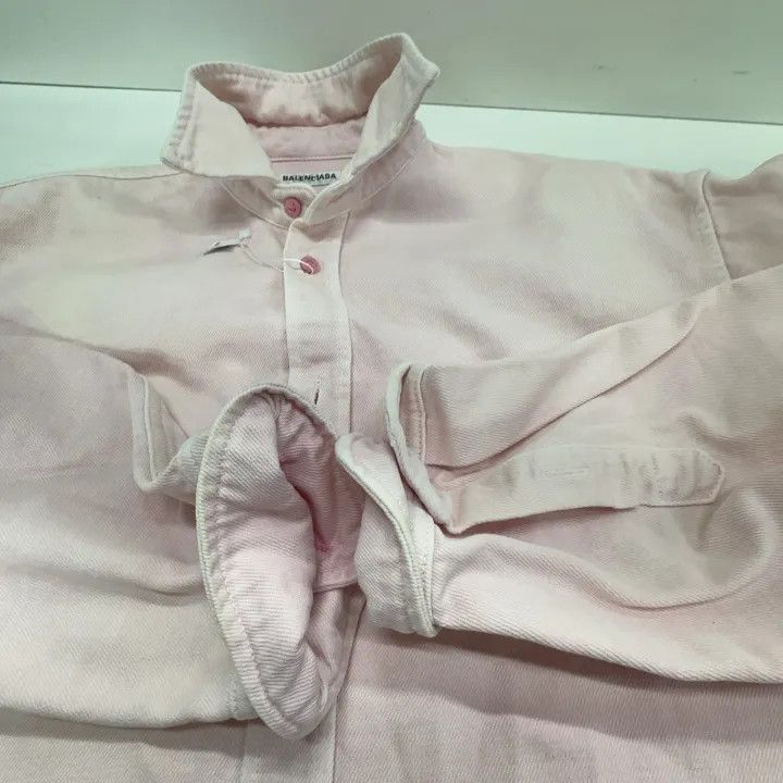 Balenciaga Balenciaga Balenciaga Classic Logo Pink ButtonUp Shirt -25 Size US S / EU 44-46 / 1 - 9 Thumbnail