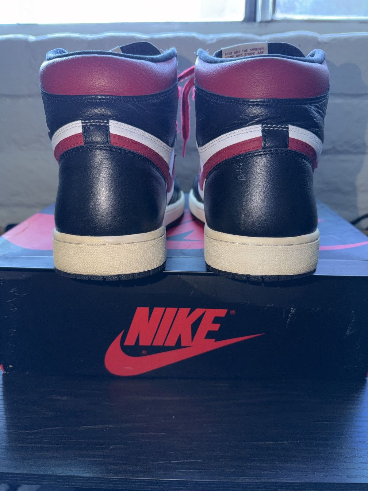 Jordan Brand Air Jordan 1 High (Black Gym Red) Size US 13 / EU 46 - 6 Thumbnail