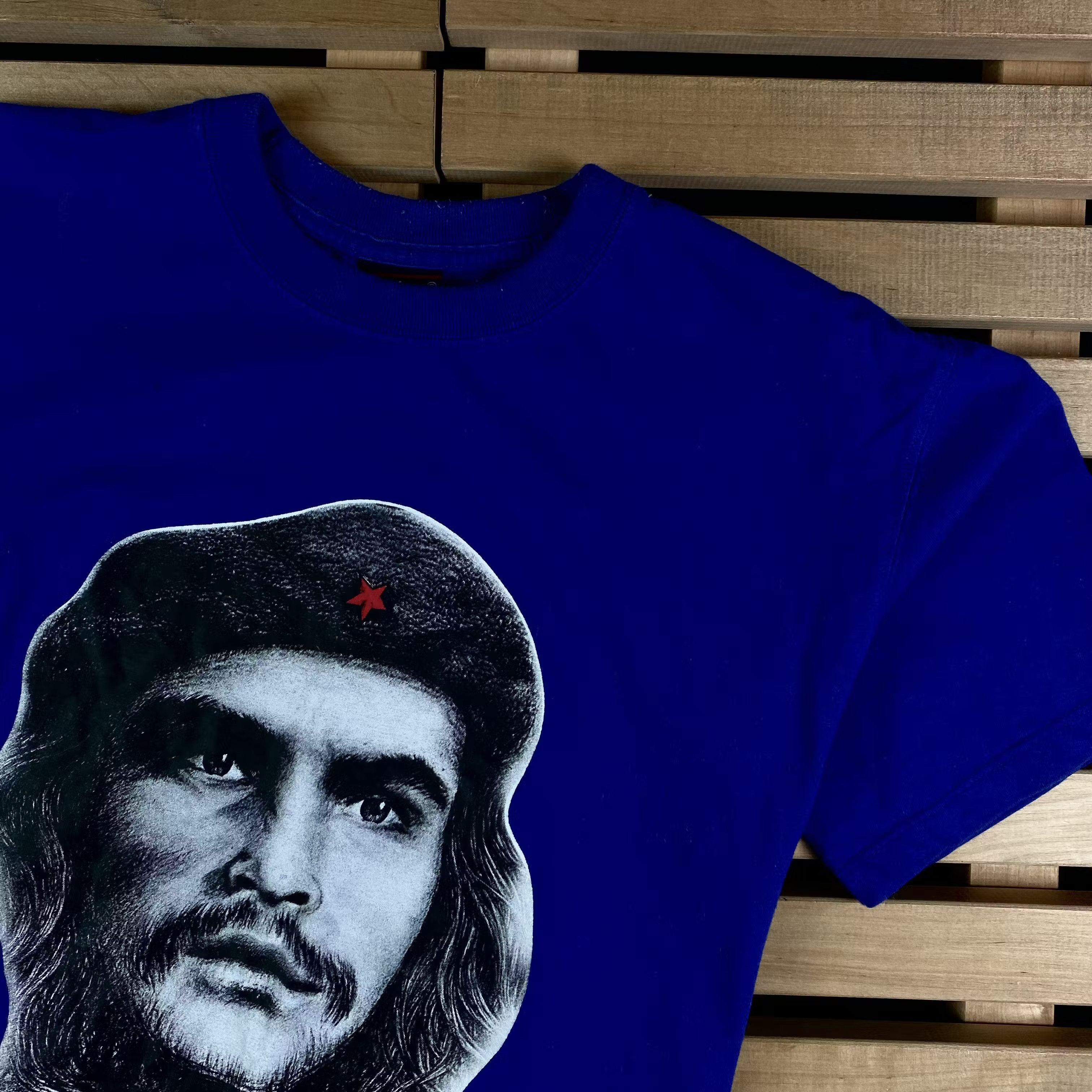 Vintage Mens Vintage T Shirt El Che Guevara Size M Size US M / EU 48-50 / 2 - 2 Thumbnail