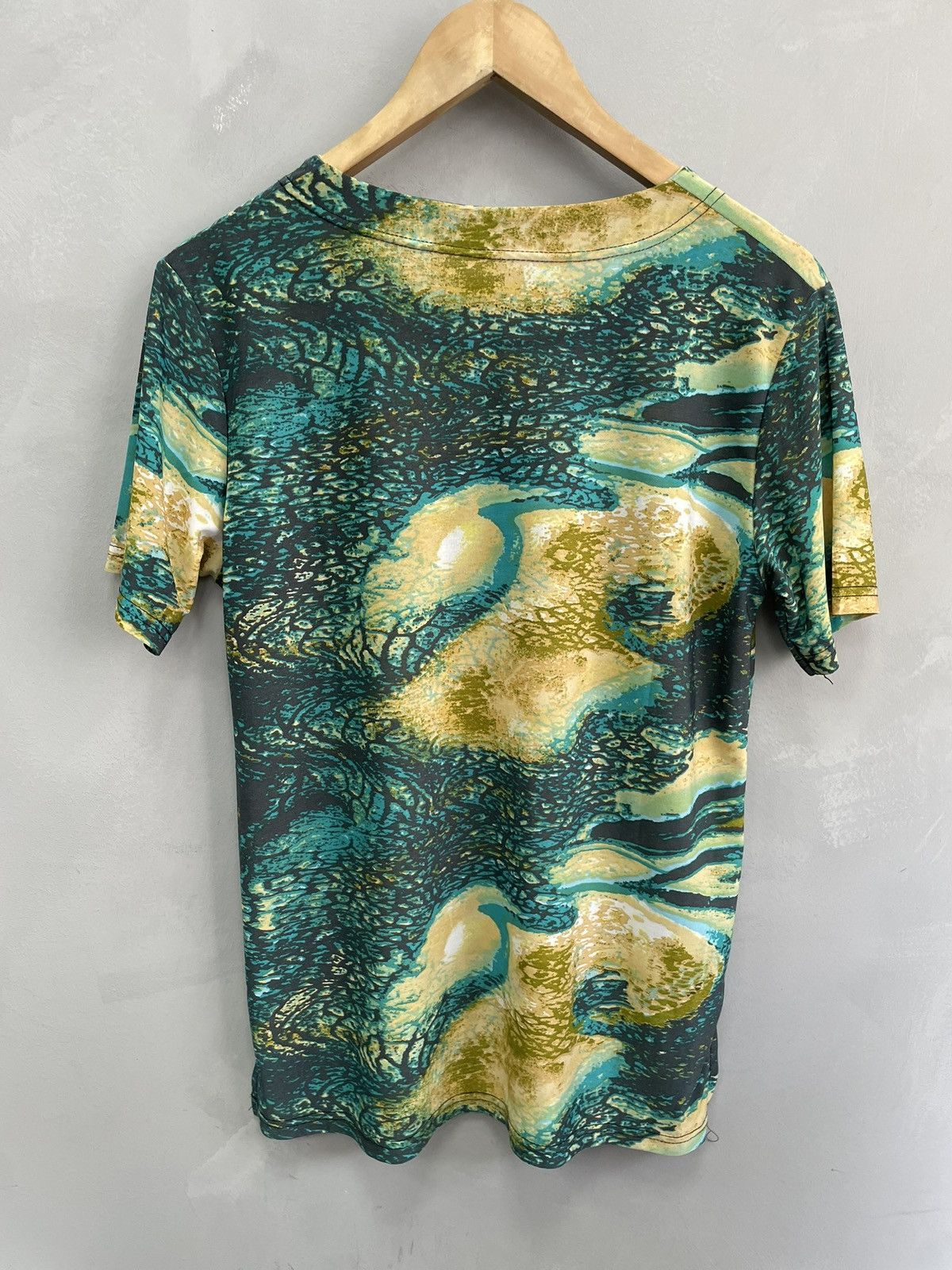 Japanese Brand × Roberto Cavalli × Vintage Vintage Roberto Cavalli style abstract t shirt slim fit Size US M / EU 48-50 / 2 - 6 Thumbnail