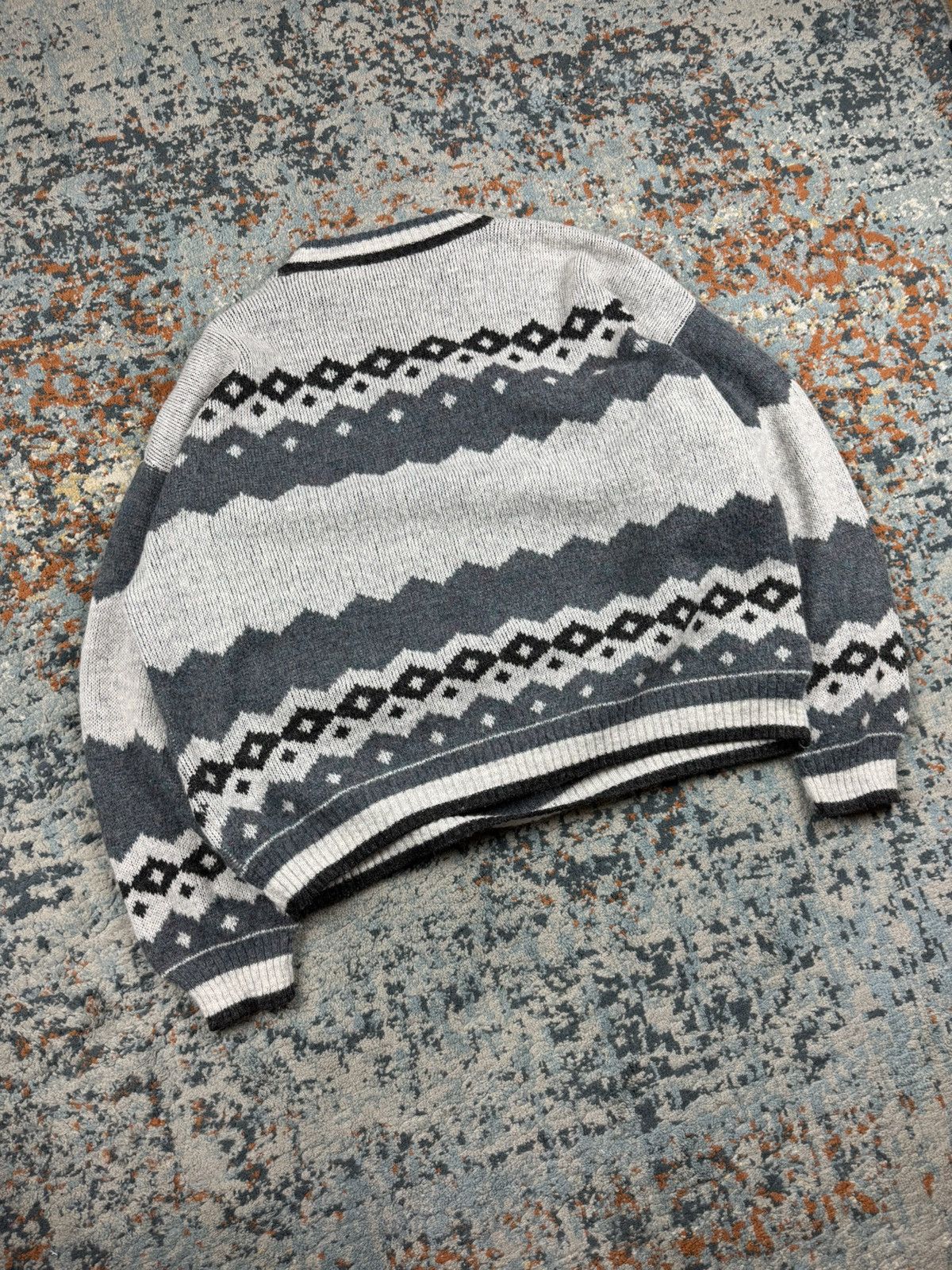Vintage Vintage 90s crazy duper boxy fit sweater graphic sweater Size US L / EU 52-54 / 3 - 2 Thumbnail