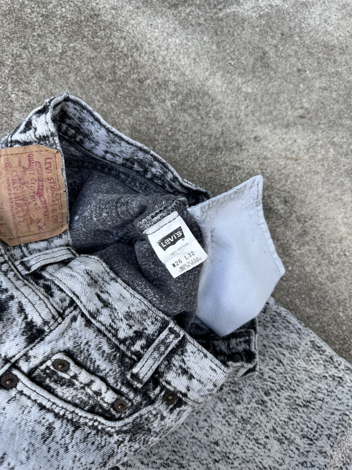 Levi's × Vintage Vtg 90’s Levis 701xx Buttonfly Acid Black Jeans Size 25x31 Size 25" / US 0 / IT 36 - 8 Thumbnail