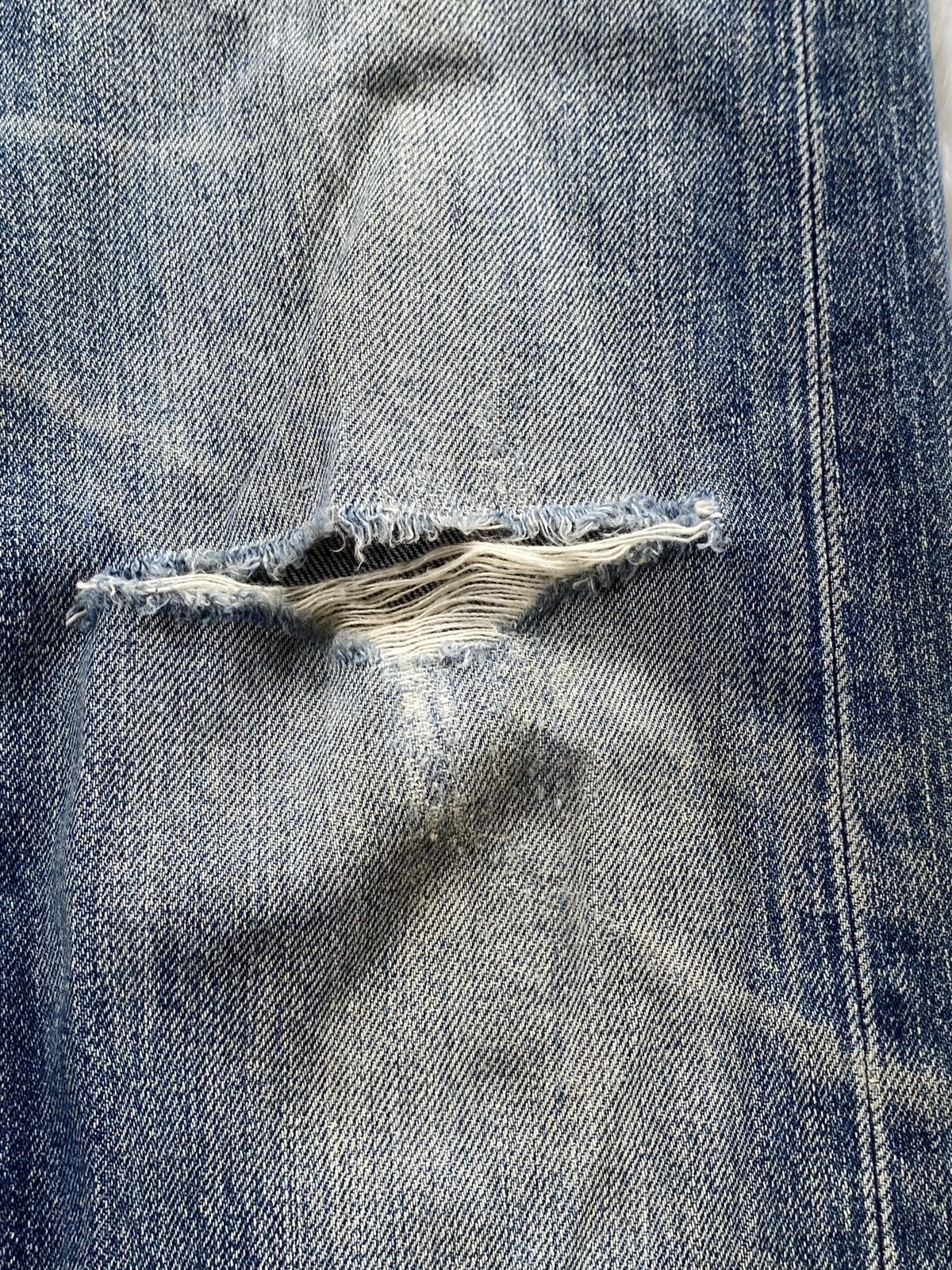 Levi's 🔥BINDING NOW🔥Vintage Levi’s 501 Distressed Jeans Button-fly Size US 30 / EU 46 - 9 Thumbnail