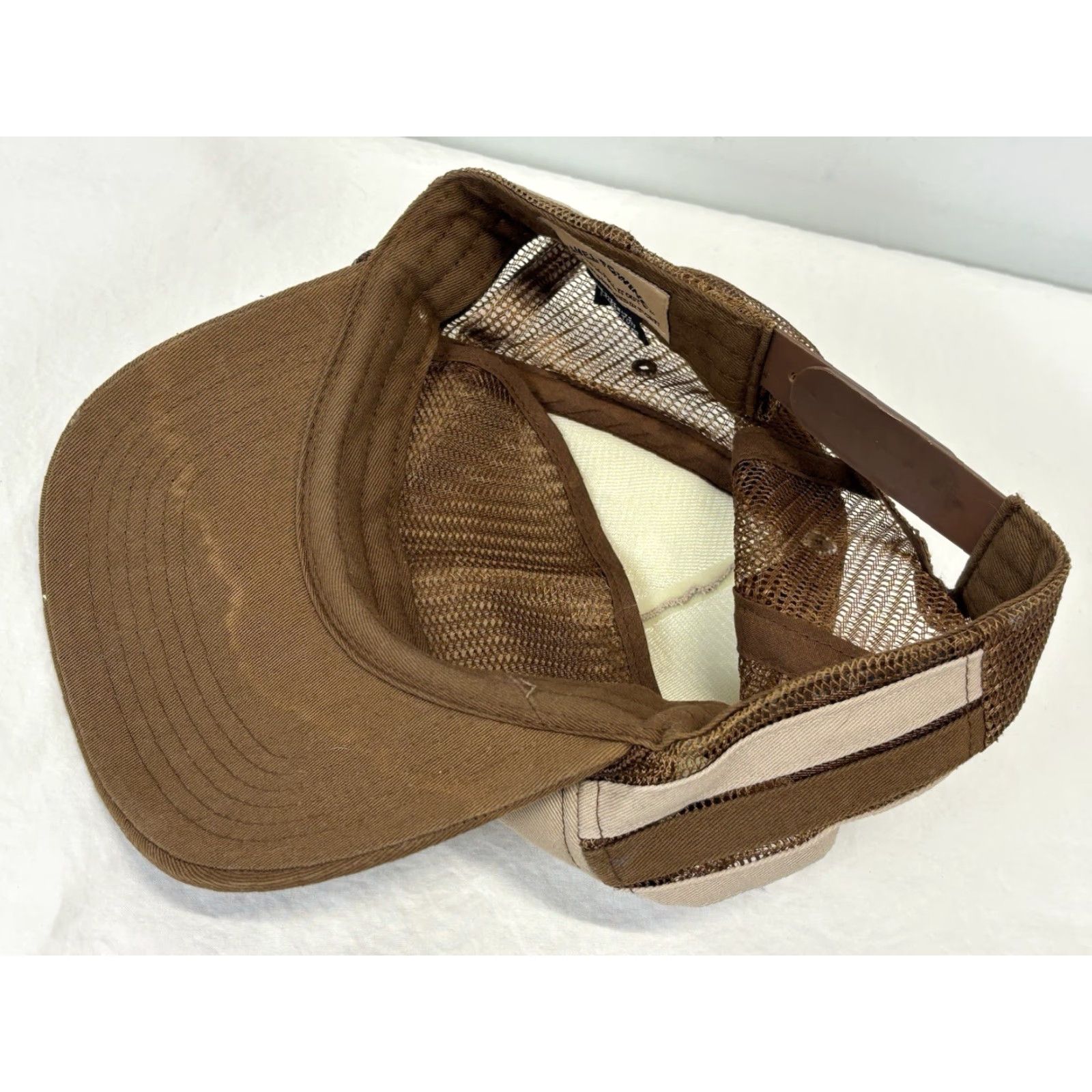 Vintage American Vintage Vintage Camel Towing Hat Cap Snapback Brown Trucker Striped Funny Size ONE SIZE - 7 Thumbnail