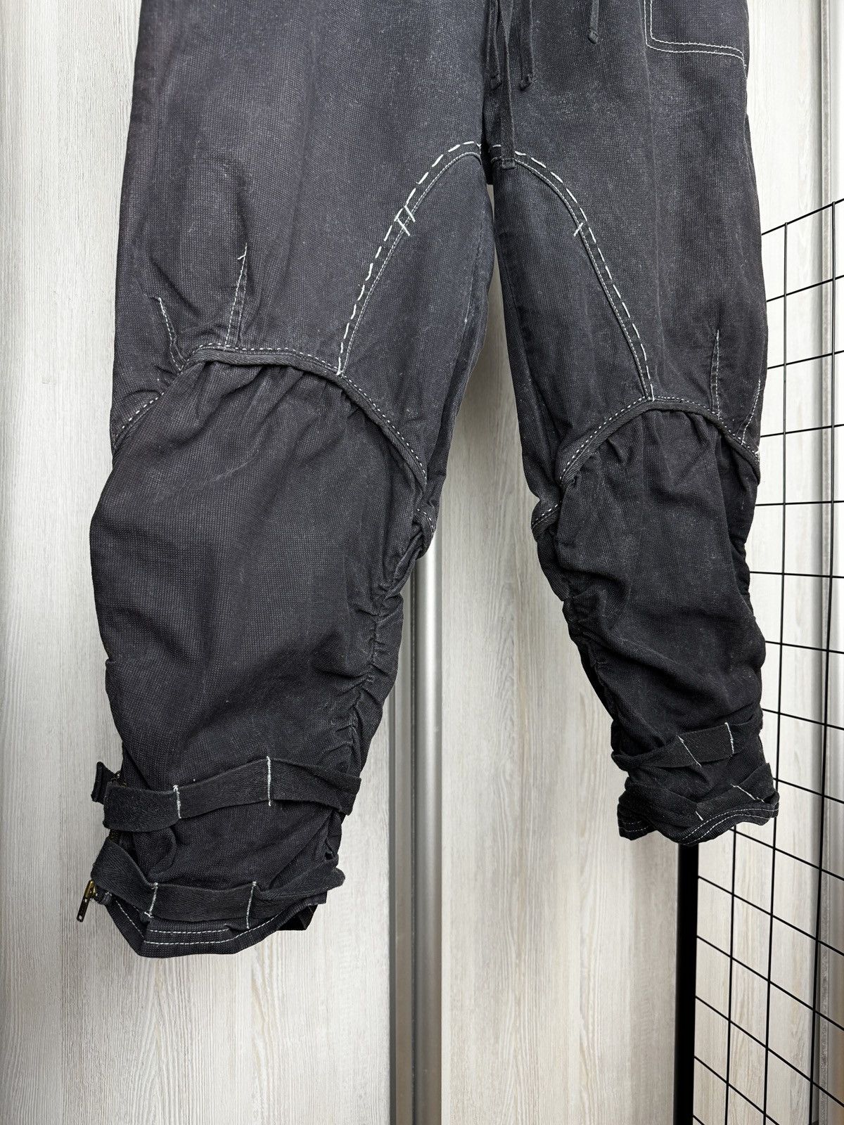 If Six Was Nine R867 y2k Avant Garde bondage style assymetrical pants cargo Size 32" / US 10 / IT 46 - 4 Thumbnail