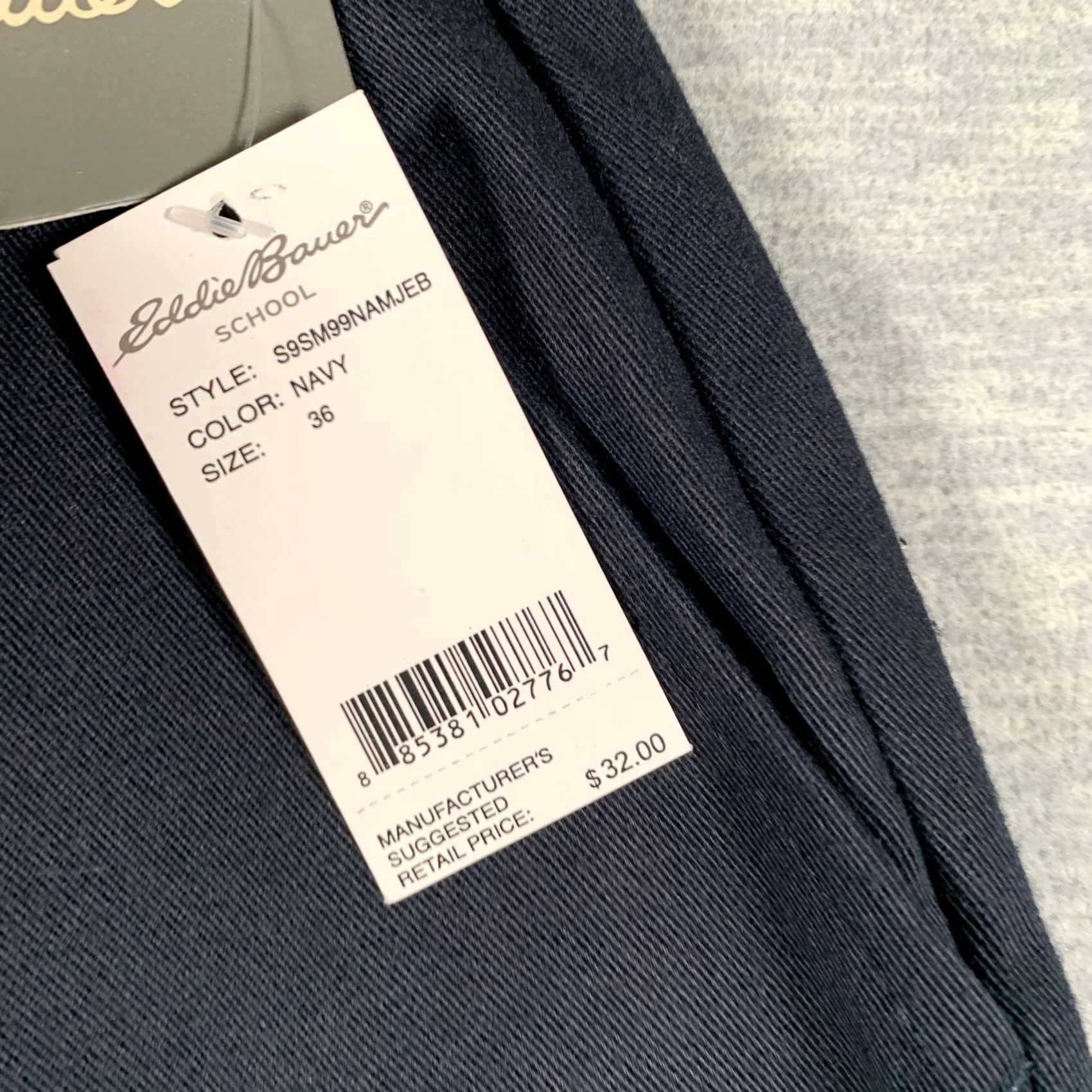 Eddie Bauer Eddie Bauer Shorts Mens 36 Blue Navy School Uniform Chino Flat Front Inseam Size US 36 / EU 52 - 5 Thumbnail