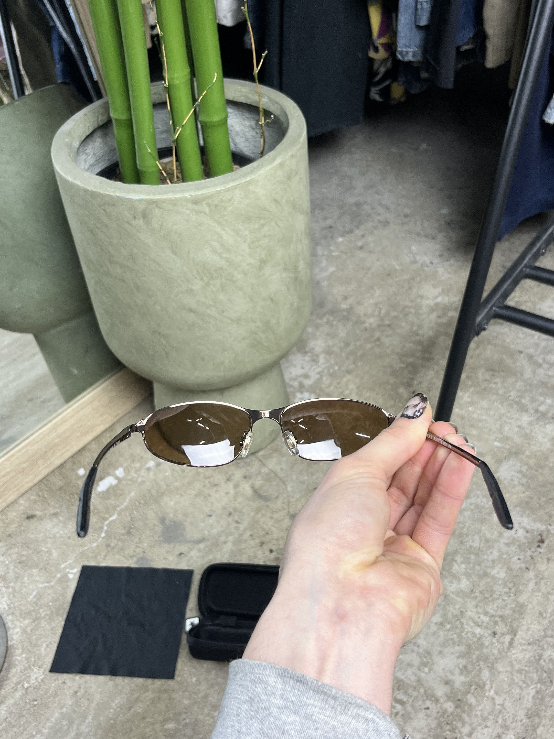 Vintage 2000s NEXT OAKLEY-STYLE OVAL SUNGLASSES - № 4530 Size ONE SIZE - 7 Thumbnail