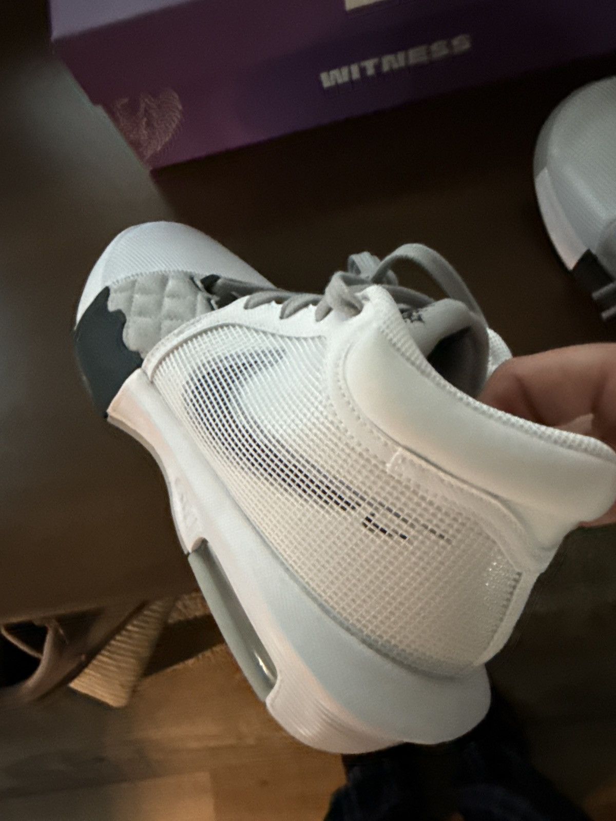 Nike NEW Nike LeBron Witness VIII 8, size 8.5, OG Box, DS, MINT! Size US 8.5 / EU 41-42 - 12 Thumbnail