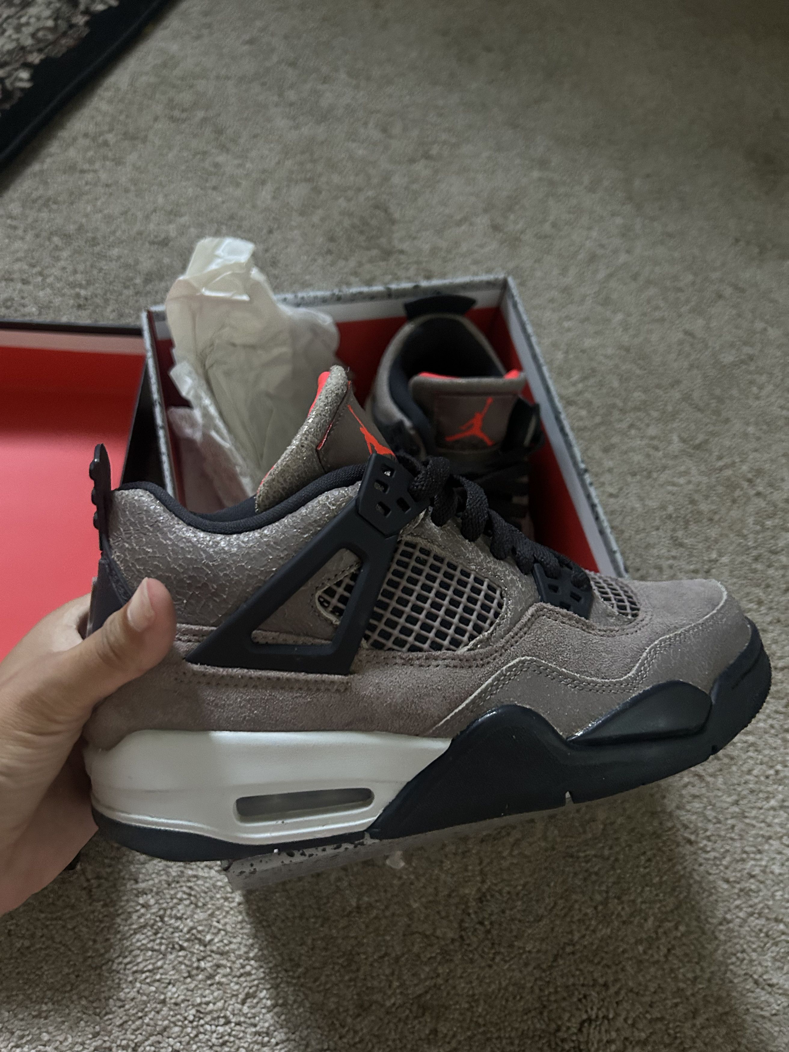 Jordan Brand Air Jordan 4 Retro (GS) Size US 6 / EU 39 - 3 Thumbnail