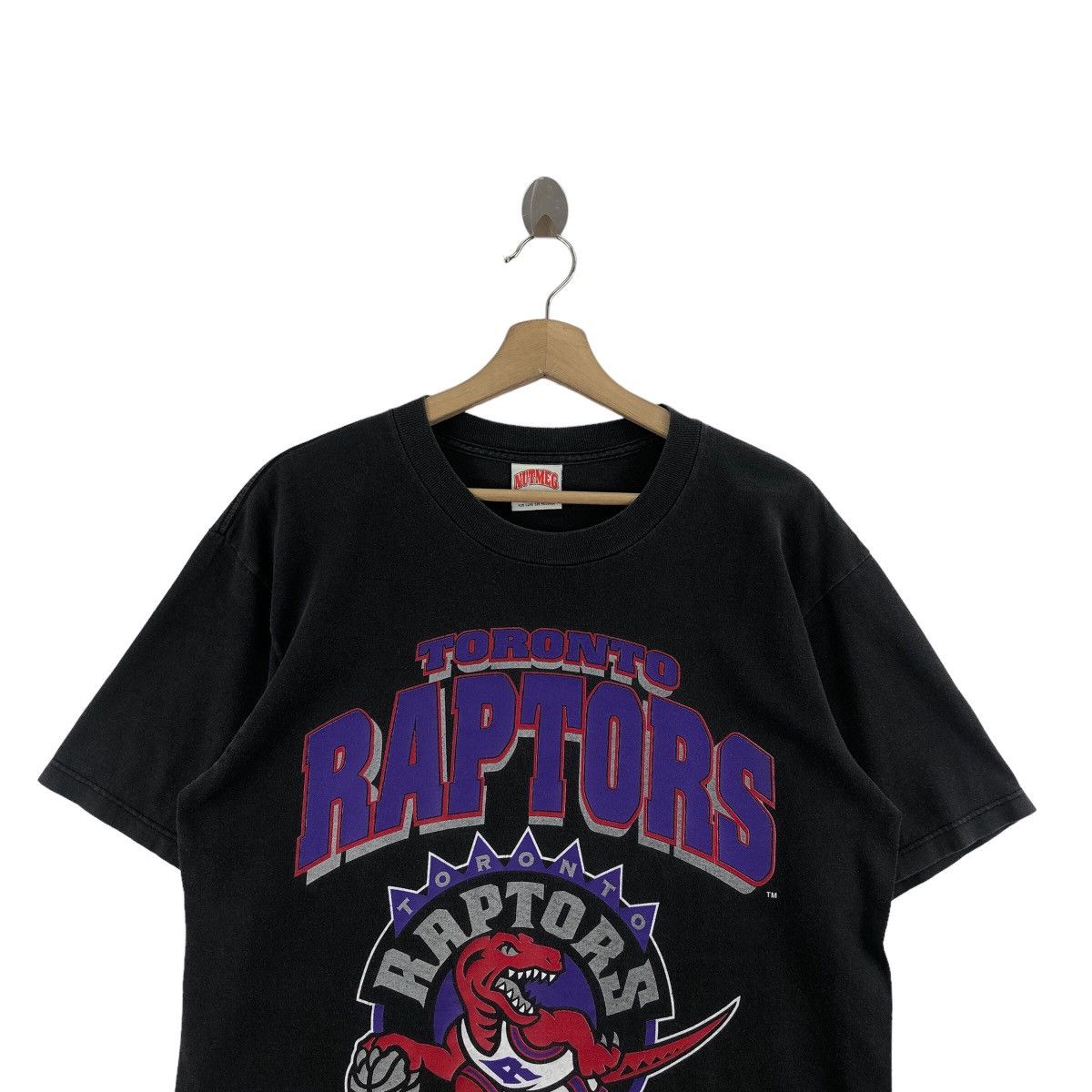 NBA × Nutmeg × Vintage Pick!! Vtg 1994 NBA TORONTO RAPTORS By Nutmeg Top Tee Tshirt Size US L / EU 52-54 / 3 - 3 Thumbnail