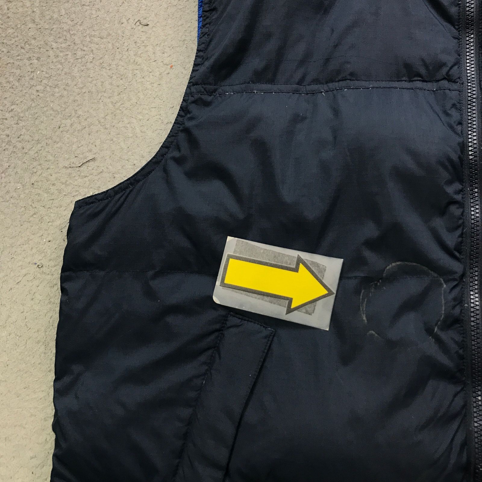 American Eagle Outfitters American Eagle Outfitters Down Puffer Vest Jacket Men L Navy Size US L / EU 52-54 / 3 - 7 Thumbnail