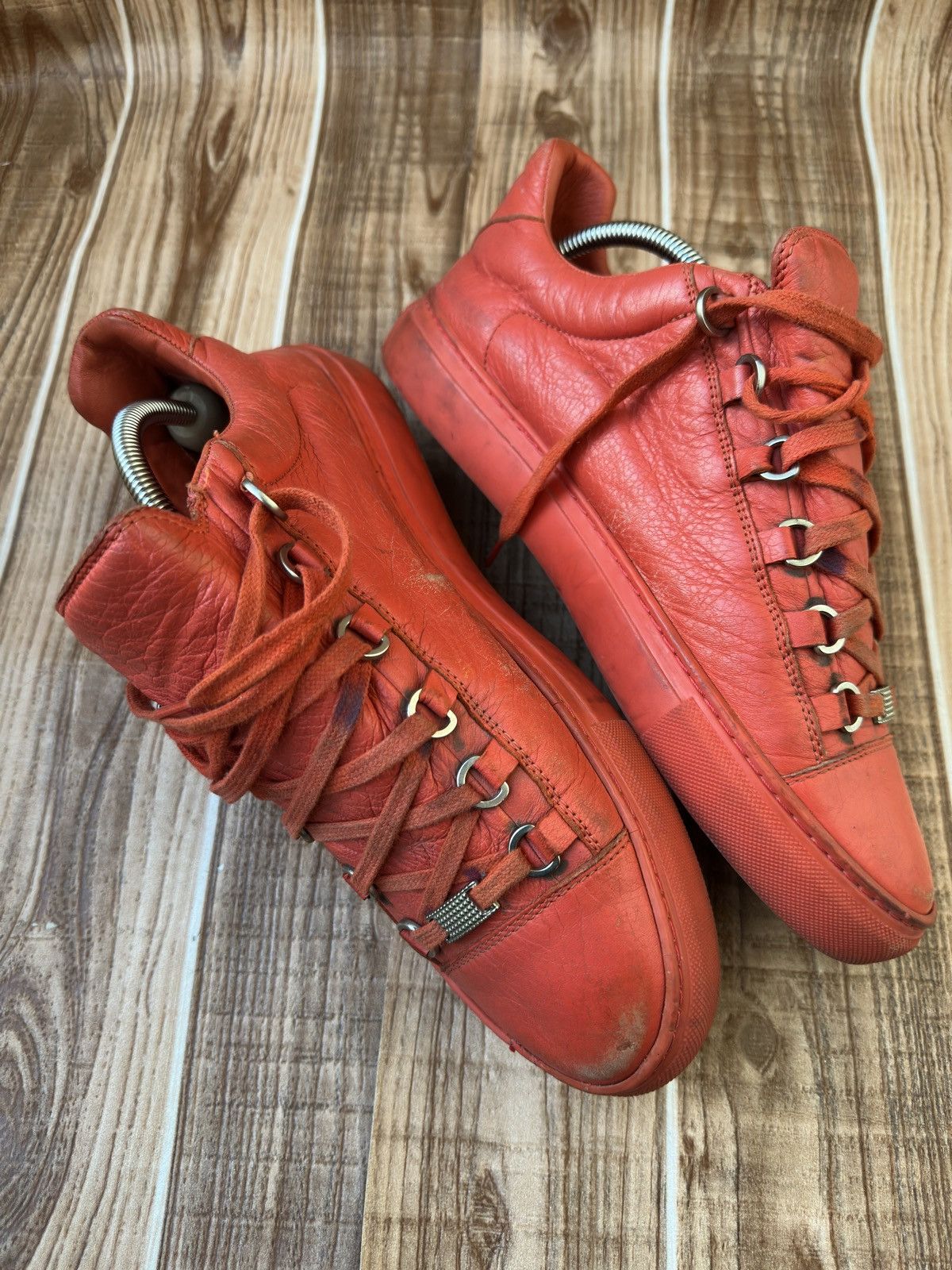 Balenciaga 🔥BALENCIAGA ARENA RED LEATHER LOW TOP SNEAKERS Size US 9 / EU 42 - 8 Thumbnail
