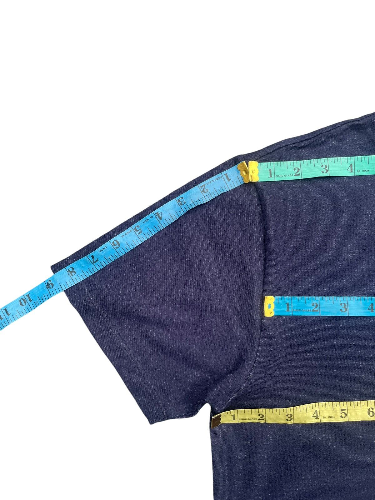 Japanese Brand Araku Fish Koi Sukajan Tshirt Size US L / EU 52-54 / 3 - 11 Thumbnail