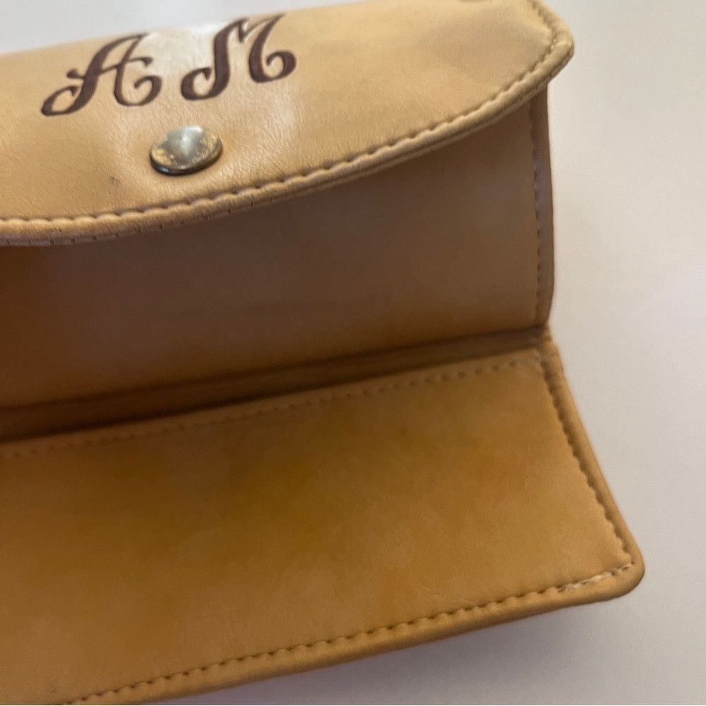 The Unbranded Brand Monogrammed A M Leather Billfold Wallet Clutch Tan Brown Size ONE SIZE - 4 Thumbnail